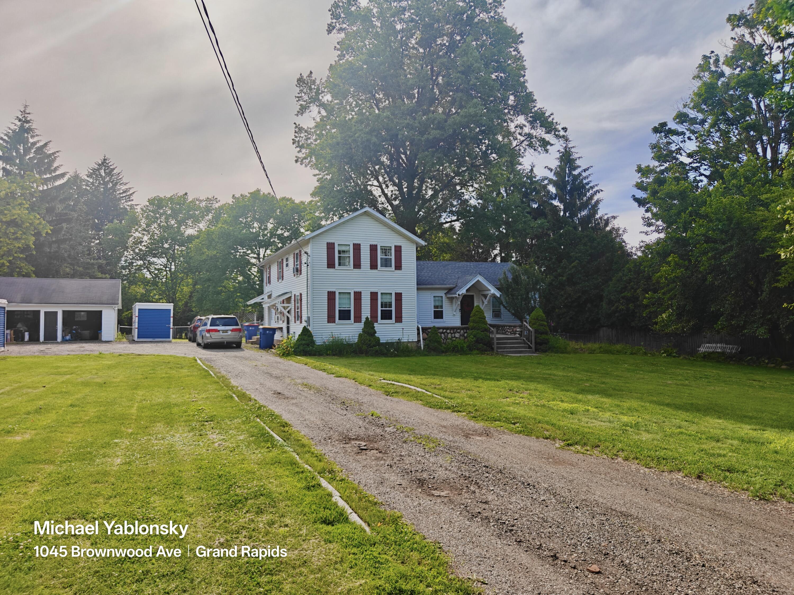 1045 Brownwood Avenue NW Grand Rapids MI 49504