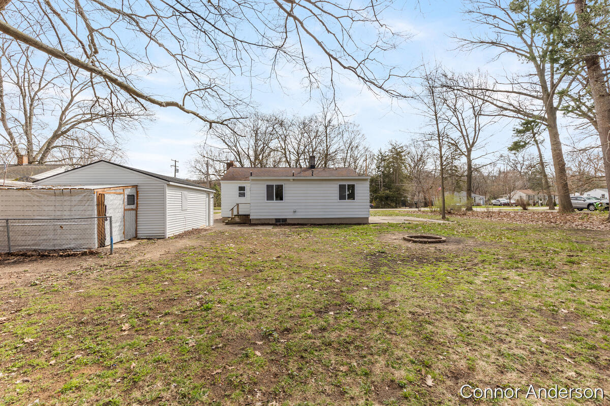 15403 Pine Street Grand Haven MI 49417