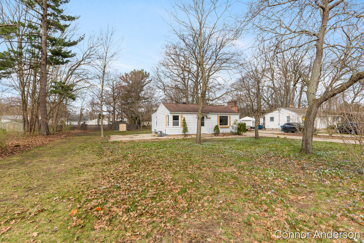 15403 Pine Street Grand Haven MI 49417