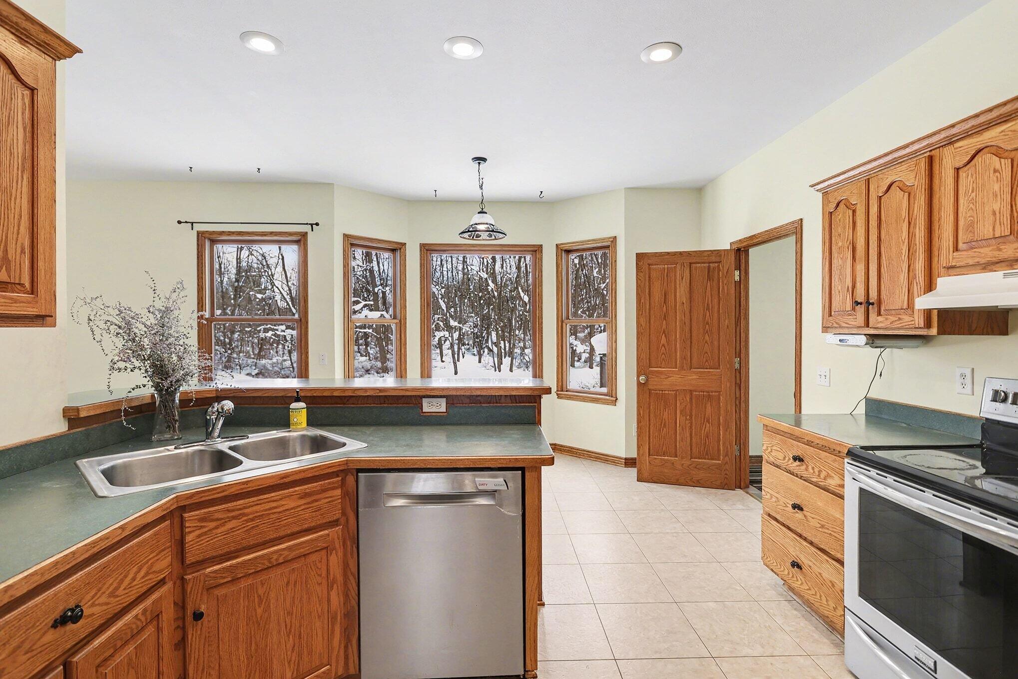 1670 N 7th Street Kalamazoo MI 49009