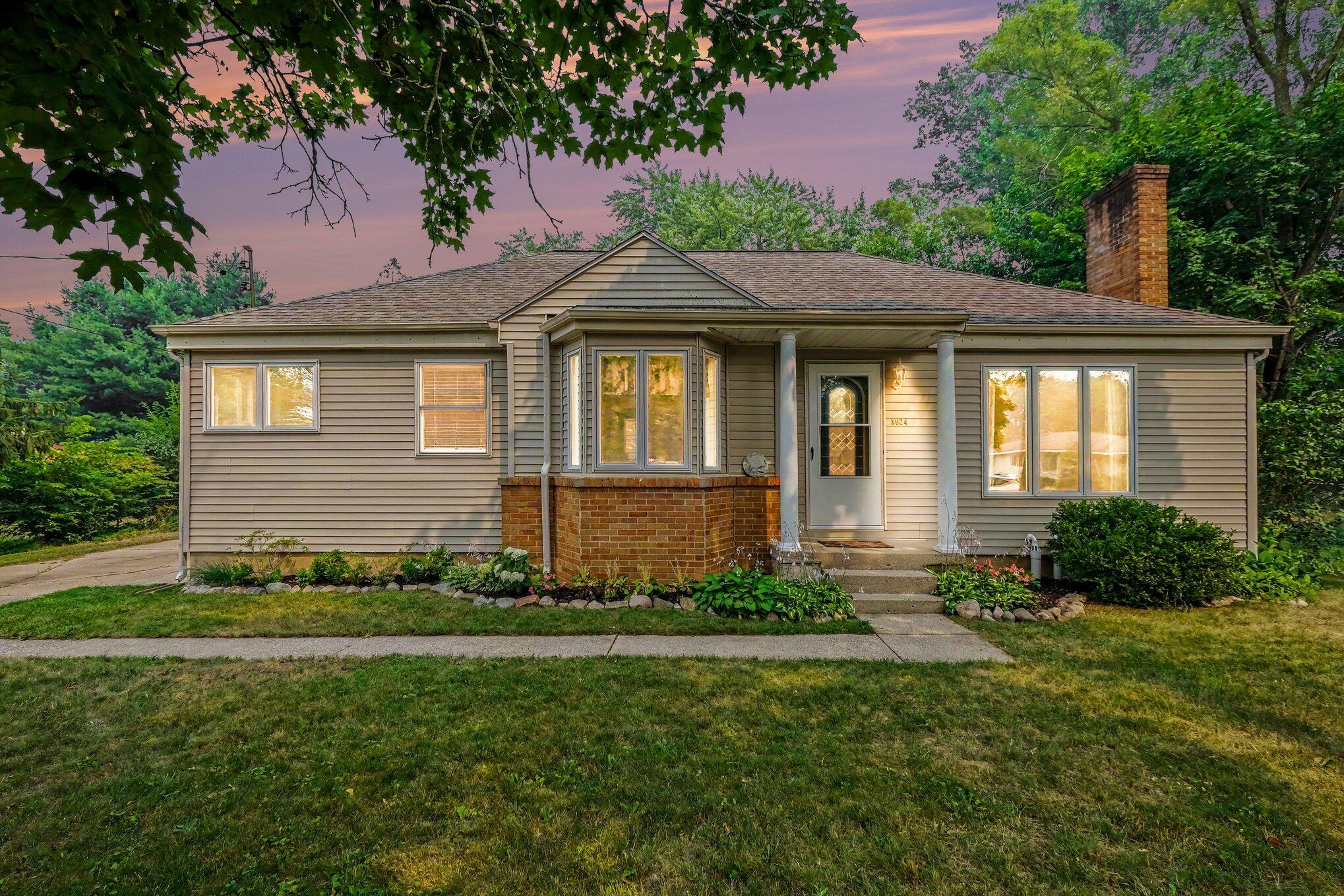 3924 Miramar Avenue NE Grand Rapids MI 49525