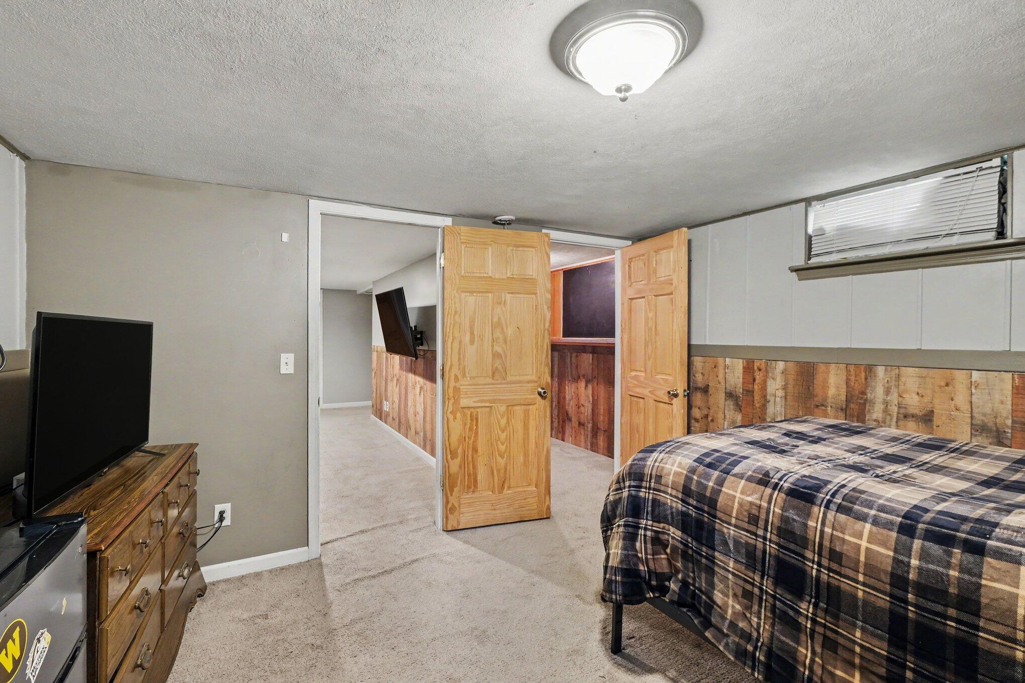 3924 Miramar Avenue NE Grand Rapids MI 49525