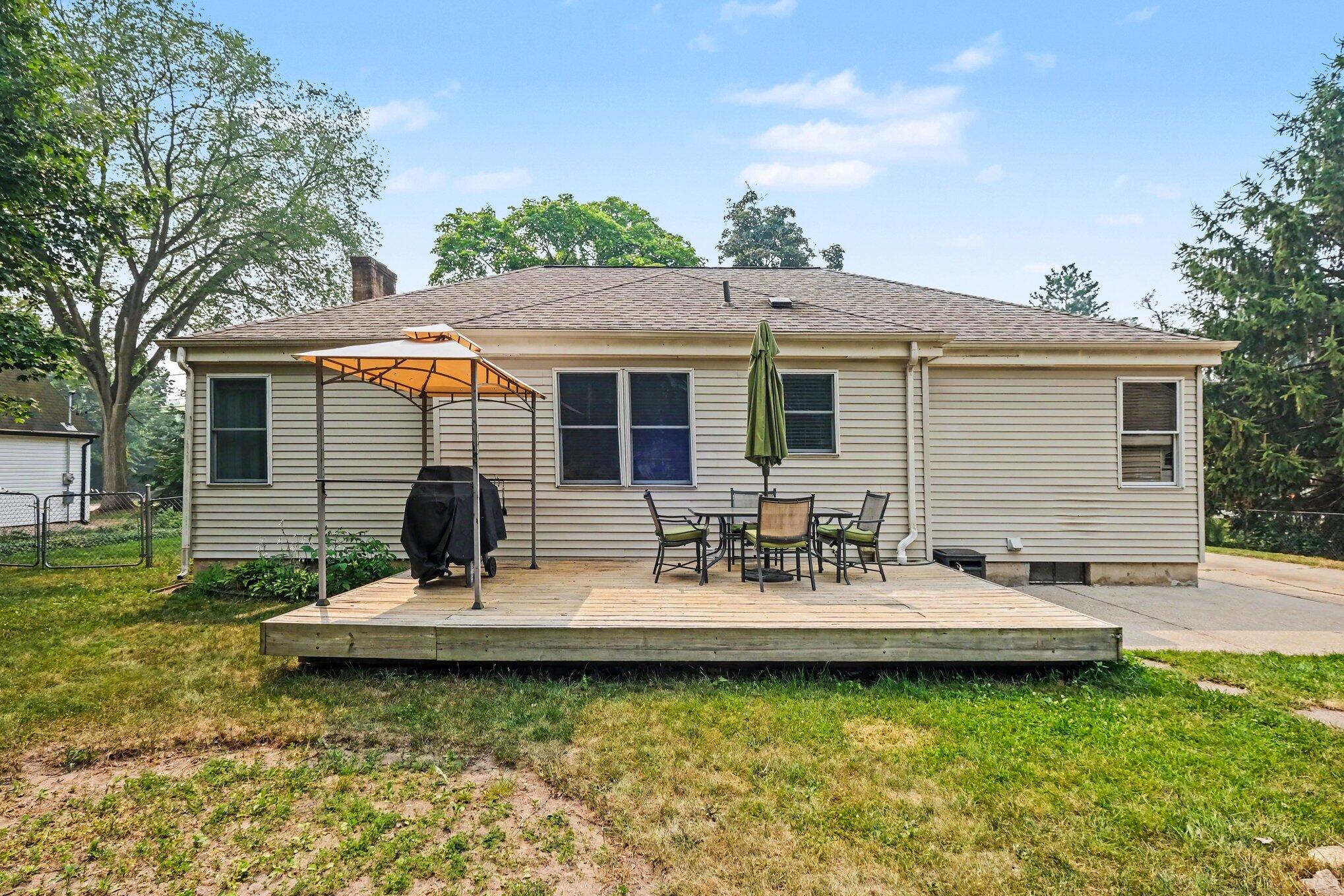 3924 Miramar Avenue NE Grand Rapids MI 49525
