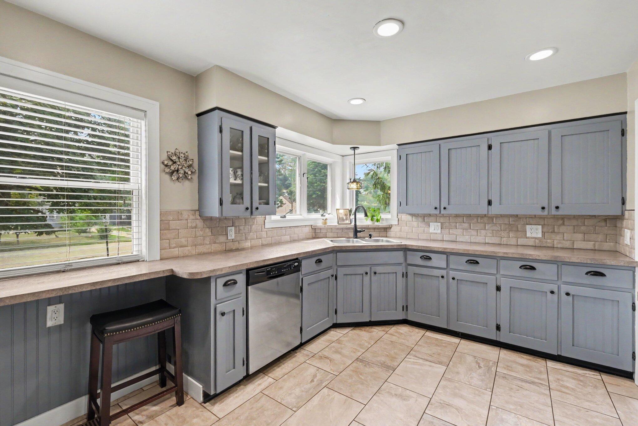 3924 Miramar Avenue NE Grand Rapids MI 49525