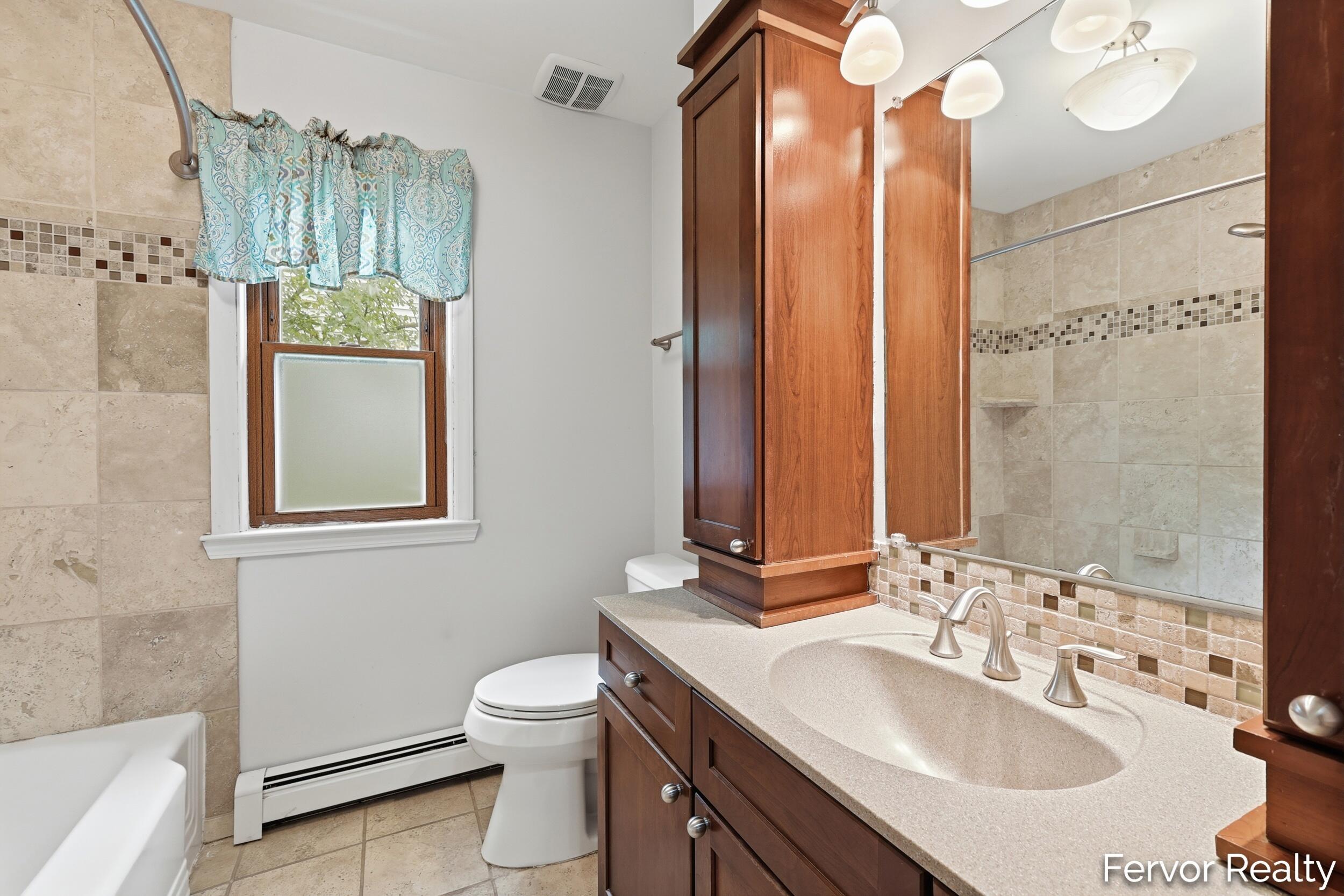 3520 Chamberlain Avenue SE Grand Rapids MI 49508