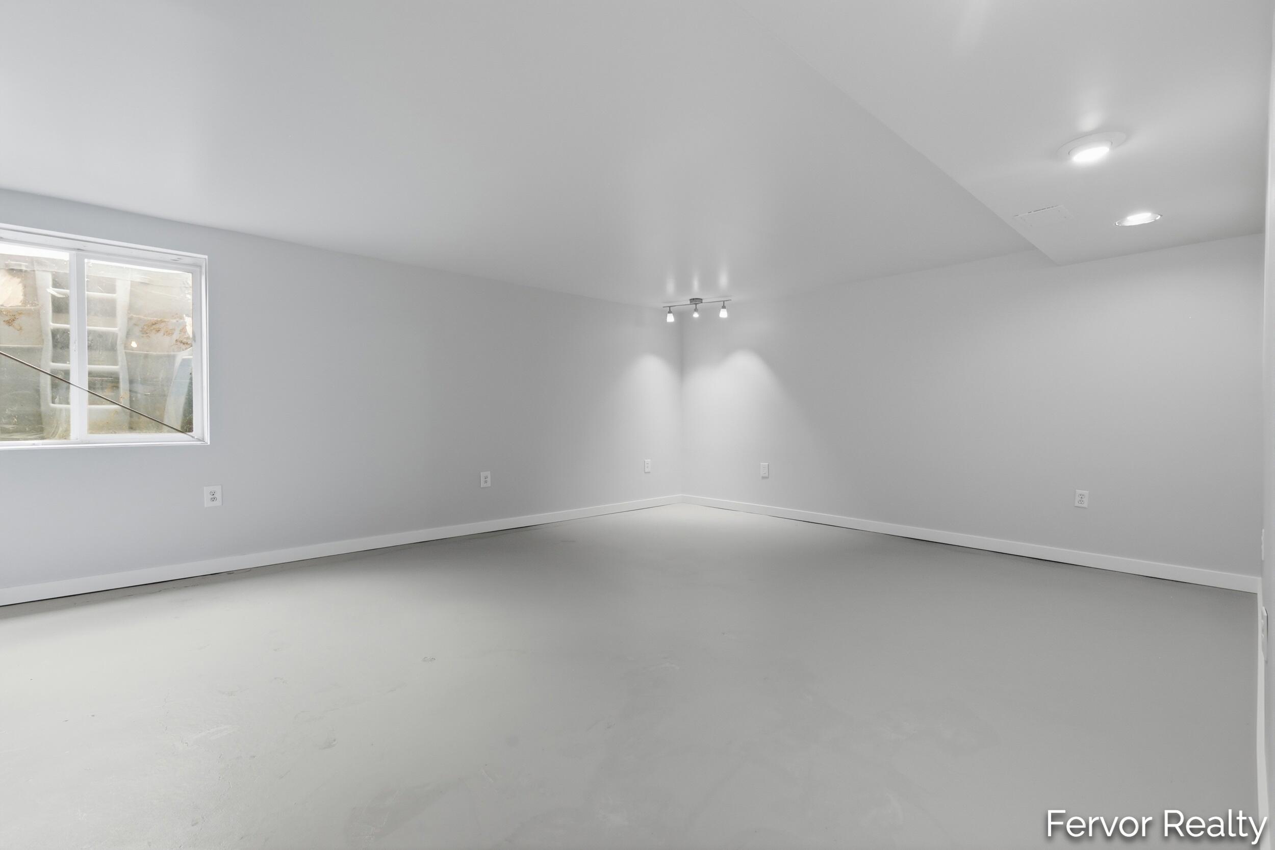 3520 Chamberlain Avenue SE Grand Rapids MI 49508