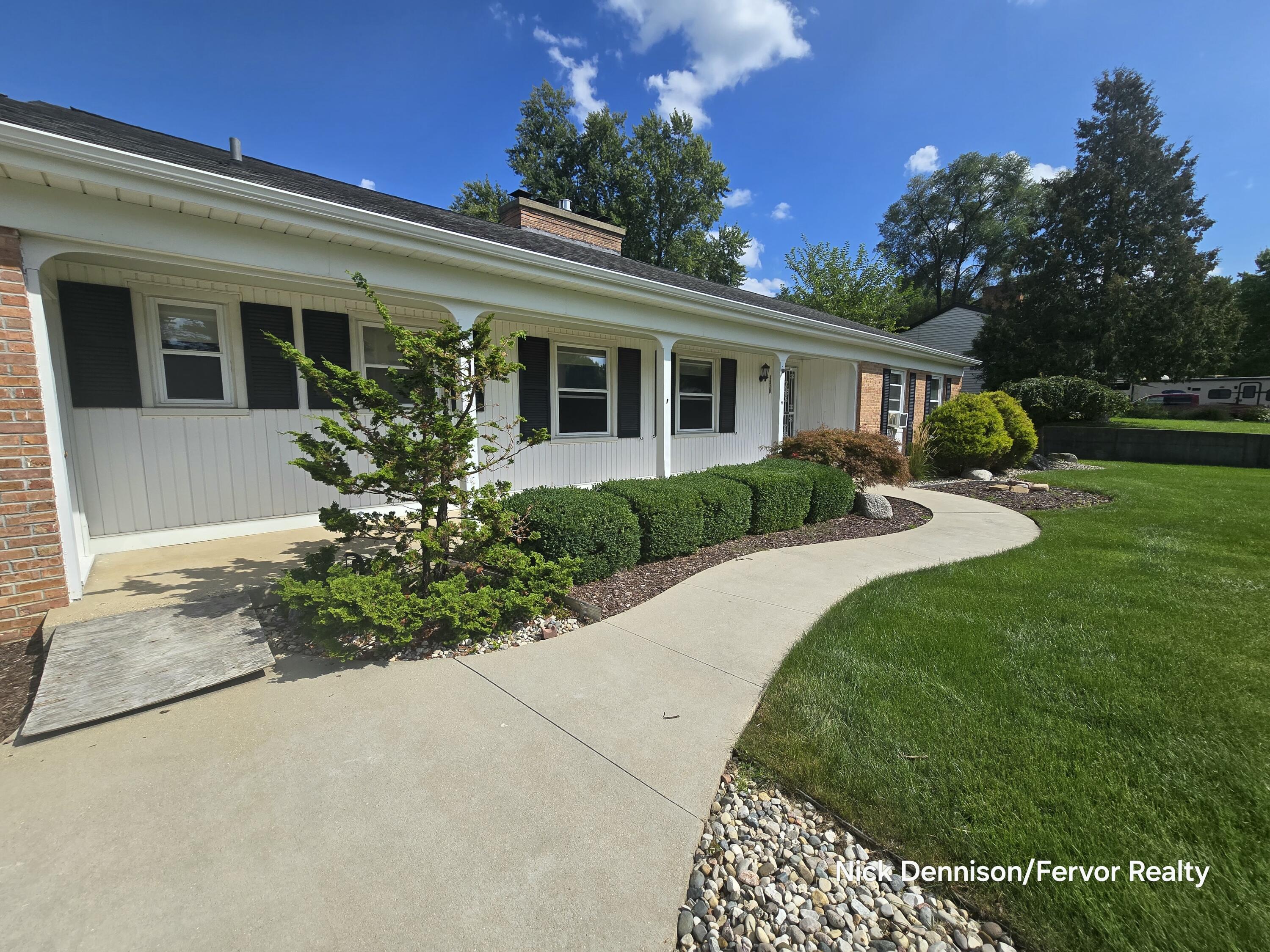 3520 Chamberlain Avenue SE Grand Rapids MI 49508