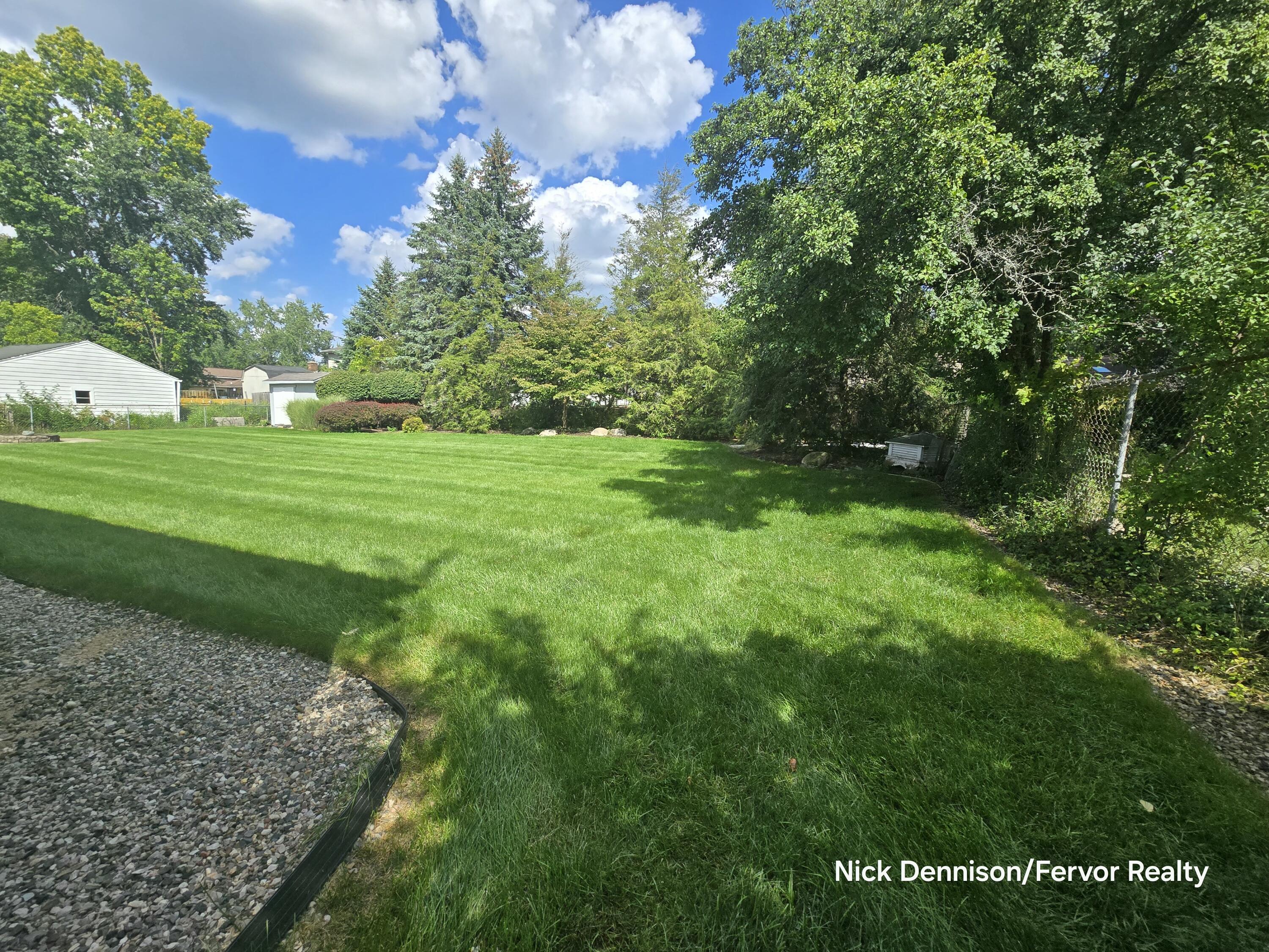 3520 Chamberlain Avenue SE Grand Rapids MI 49508