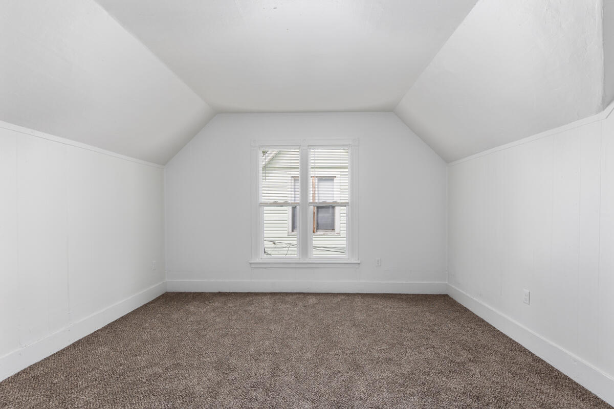 1119 Pine Street Muskegon MI 49442