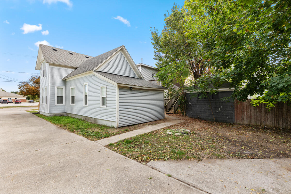 1119 Pine Street Muskegon MI 49442