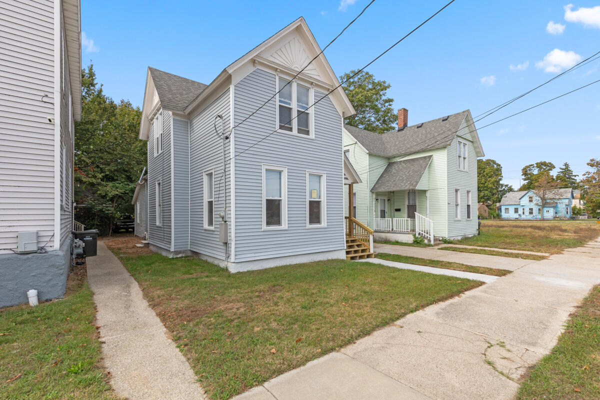 1119 Pine Street Muskegon MI 49442