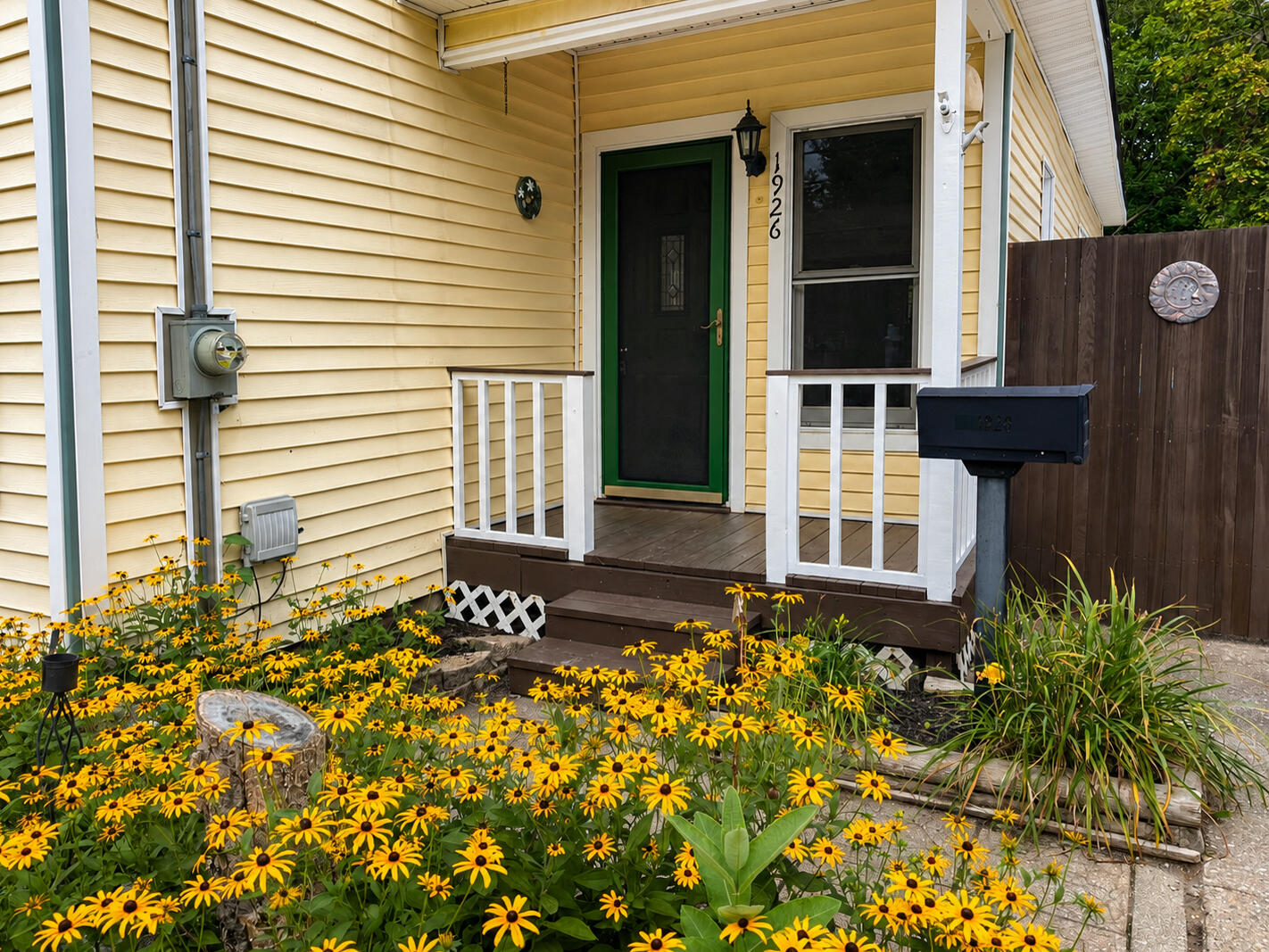 1926 Oakland Drive Kalamazoo MI 49008