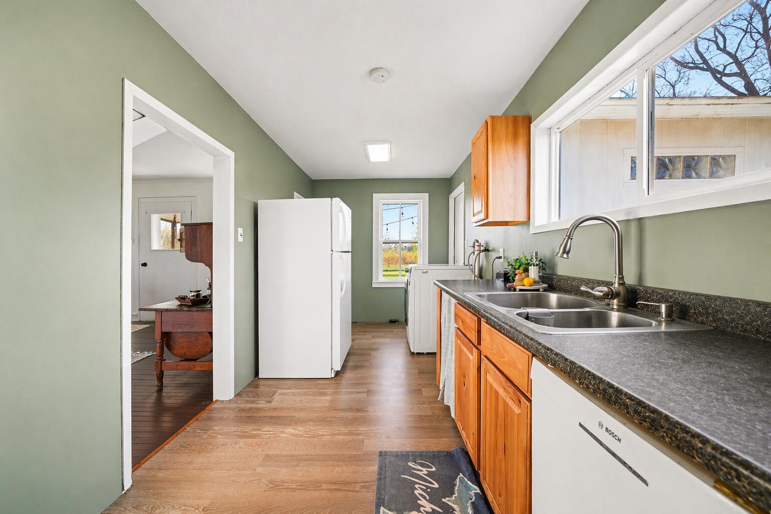 6555 N Coloma Road Coloma MI 49038