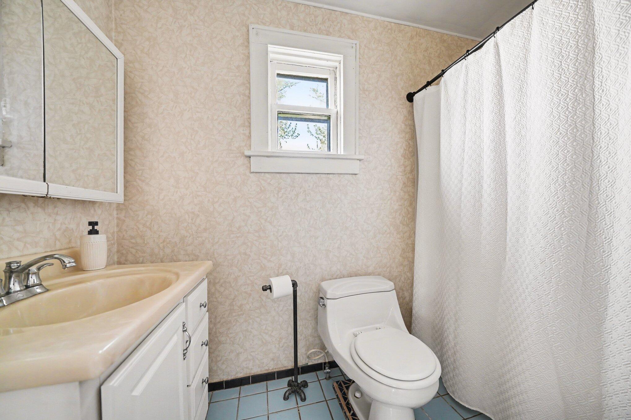 6555 N Coloma Road Coloma MI 49038