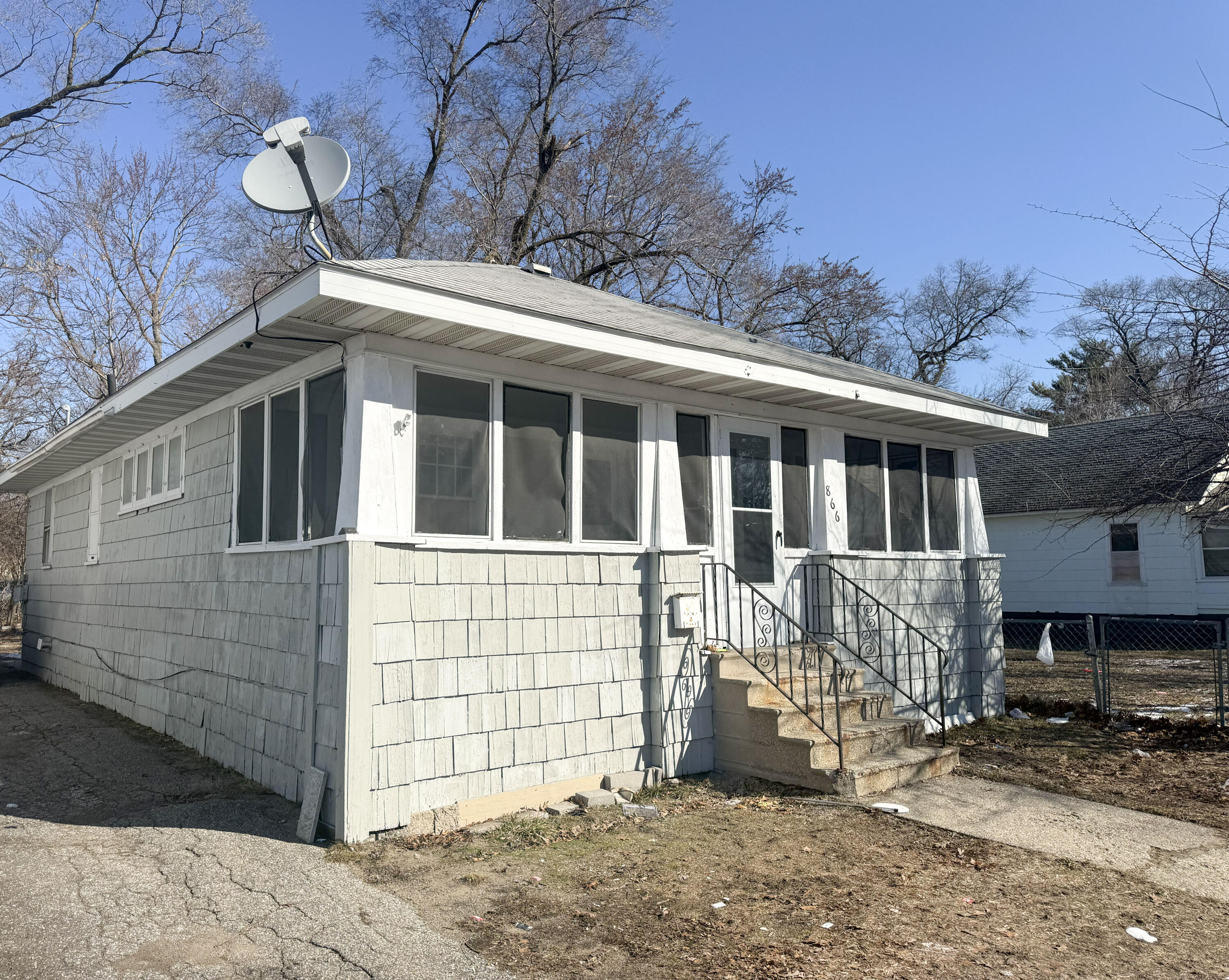 866 Fleming Avenue Muskegon MI 49442