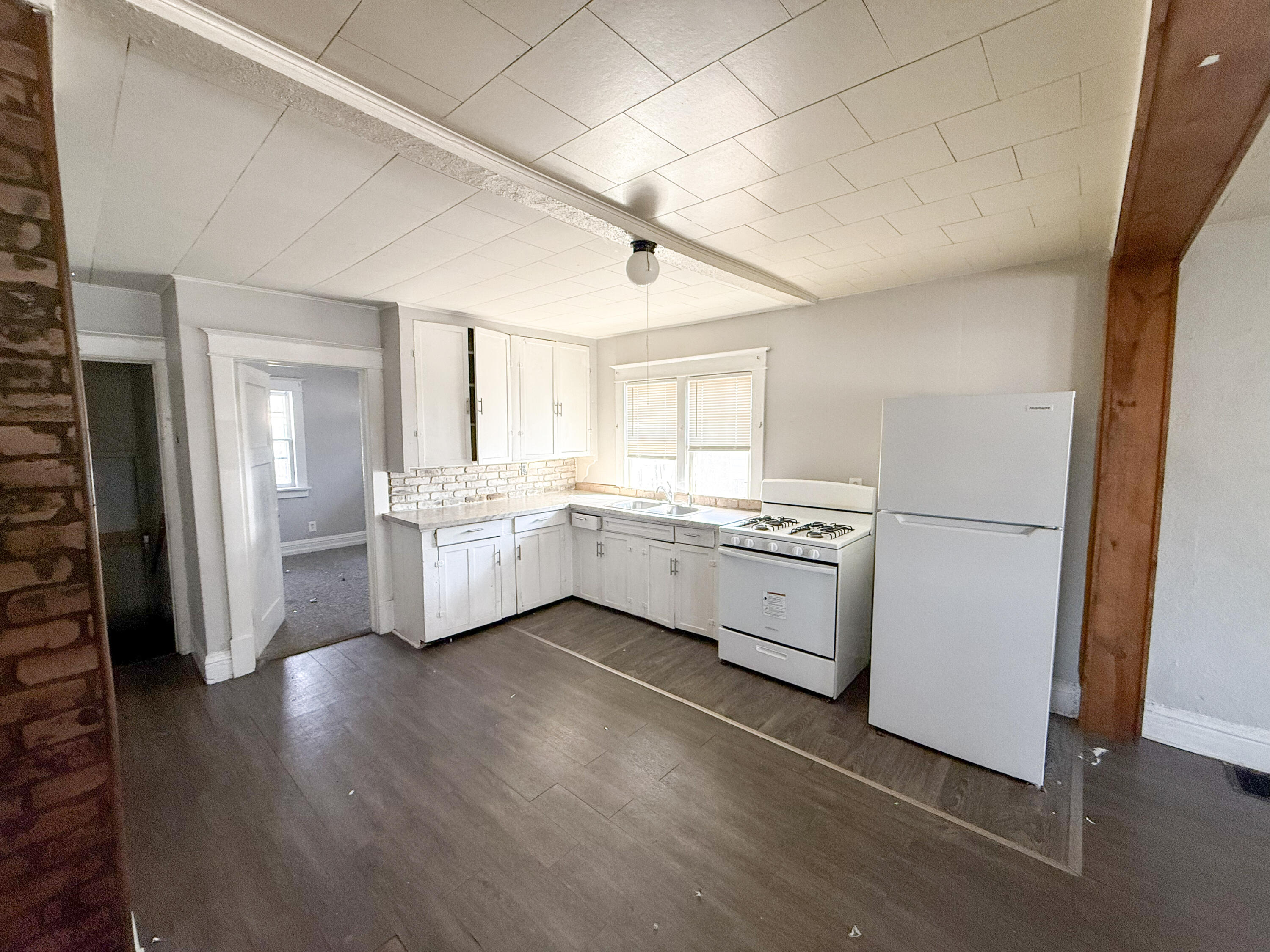 866 Fleming Avenue Muskegon MI 49442