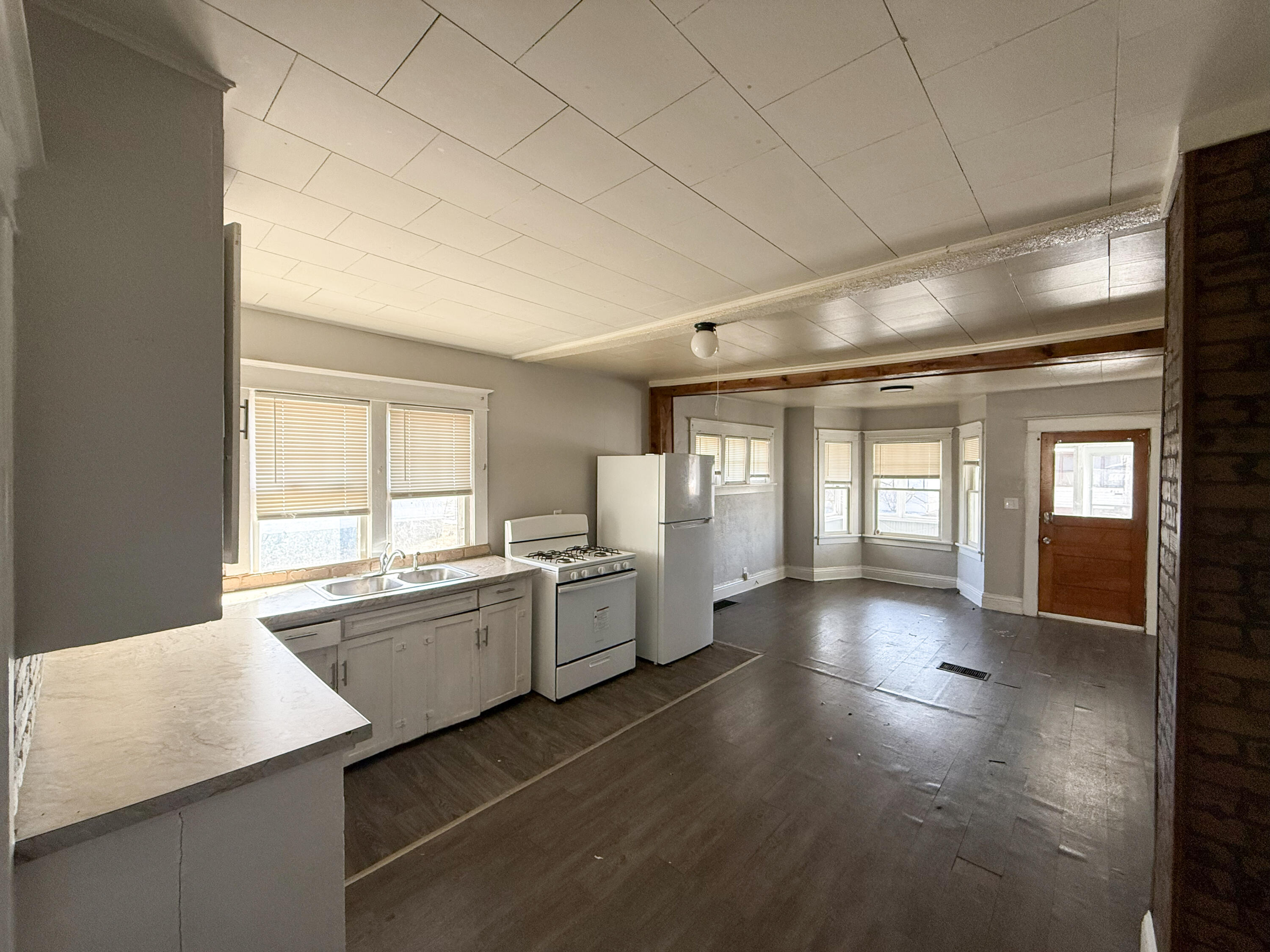 866 Fleming Avenue Muskegon MI 49442