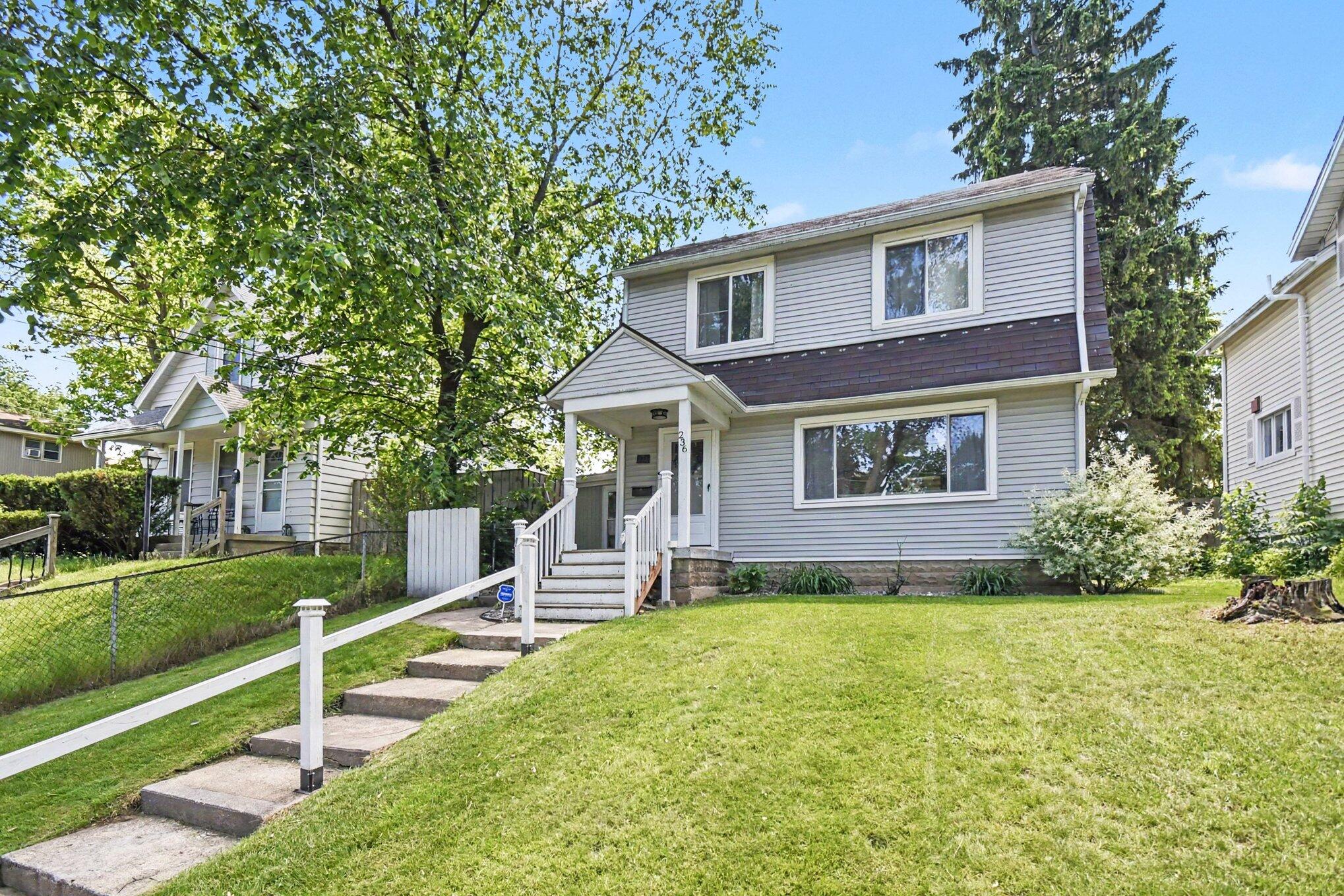 236 Dean Street NE Grand Rapids MI 49505