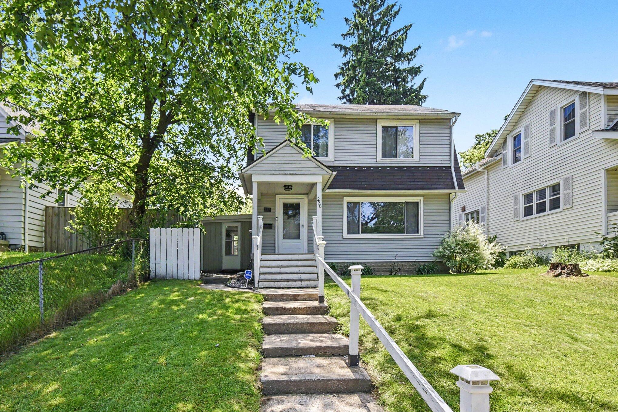 236 Dean Street NE Grand Rapids MI 49505