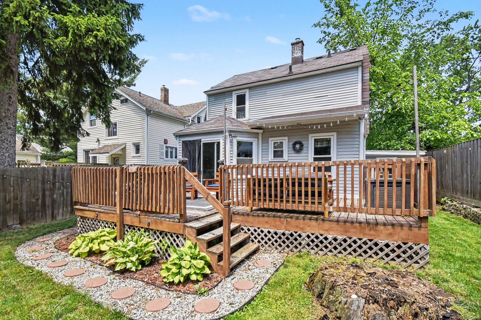236 Dean Street NE Grand Rapids MI 49505