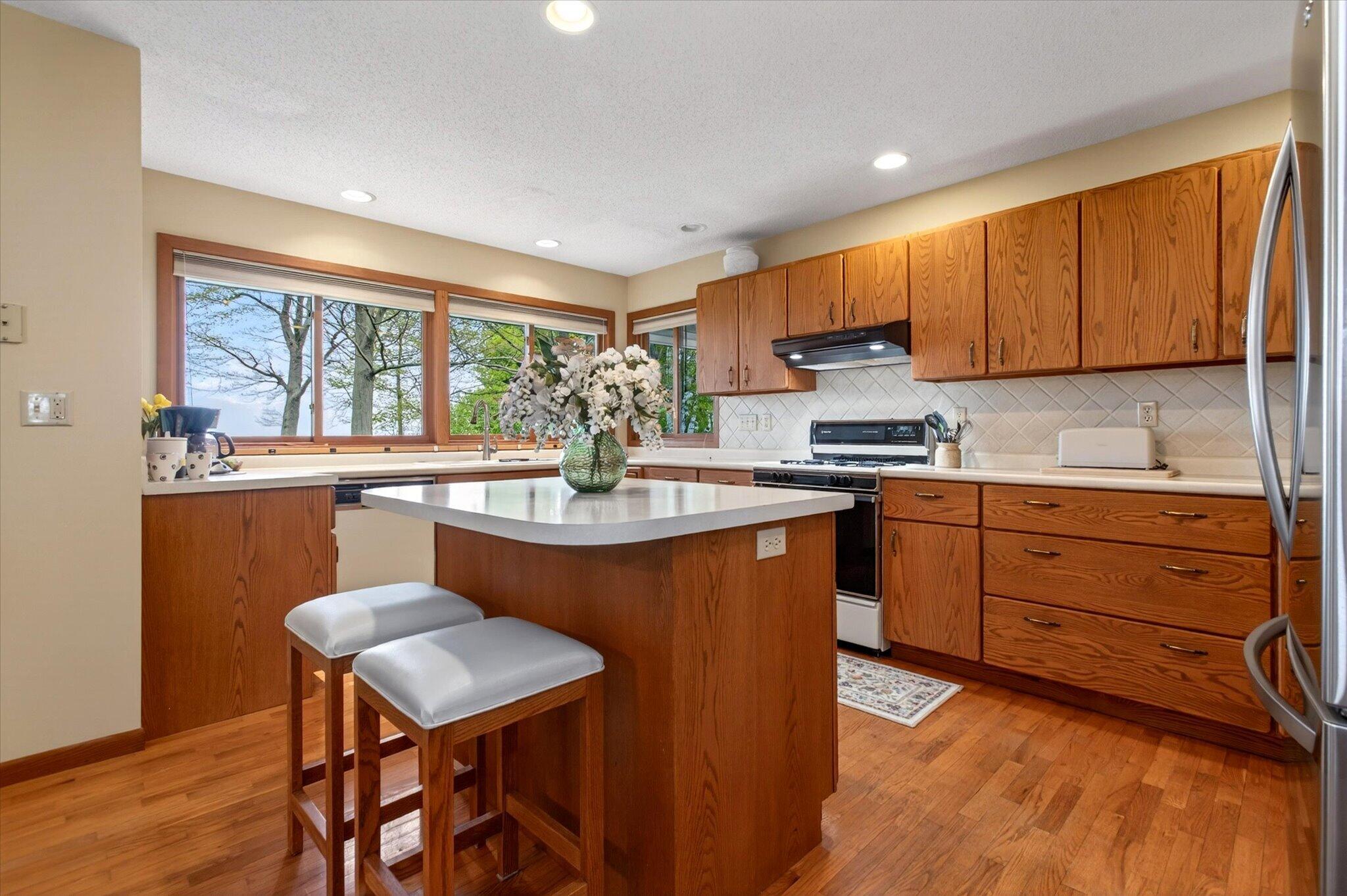 3434 N M 63 Benton Harbor MI 49022