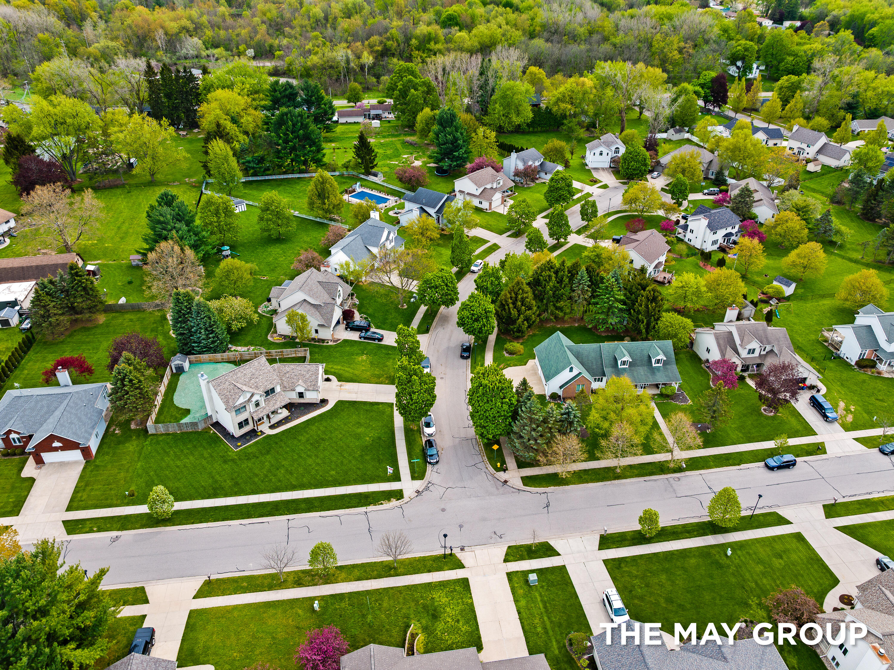 2072 Meadow Valley Court NW Grand Rapids MI 49504