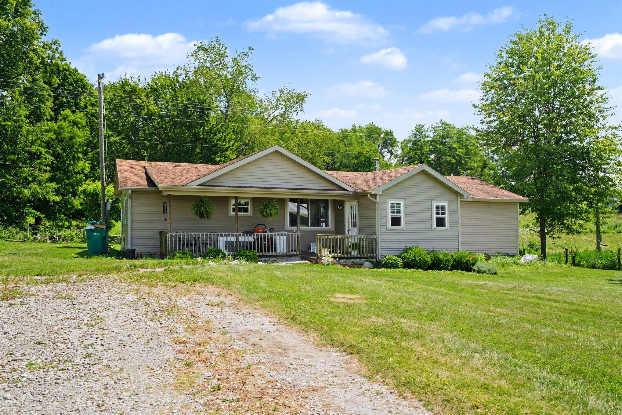 59131 White Temple Road Vandalia MI 49095