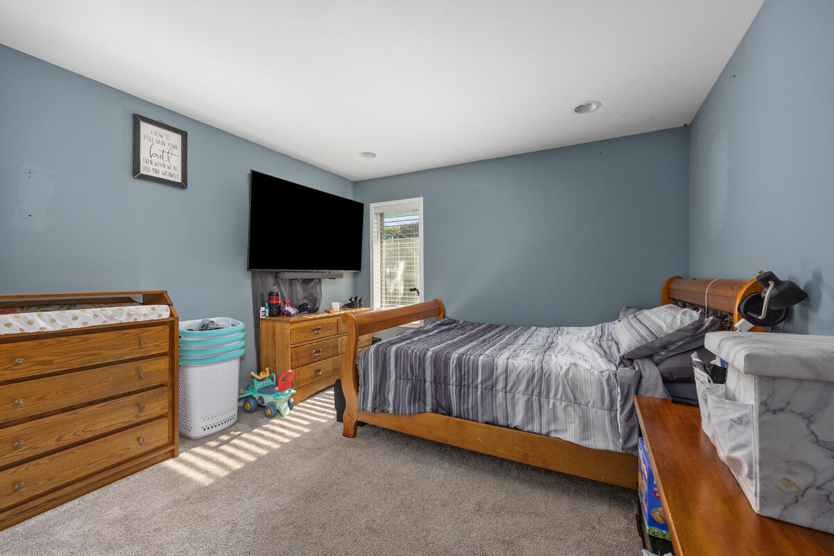 271 Glendale Avenue Holland MI 49423