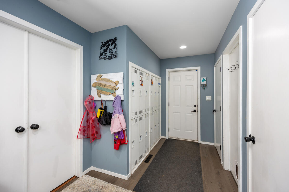 271 Glendale Avenue Holland MI 49423