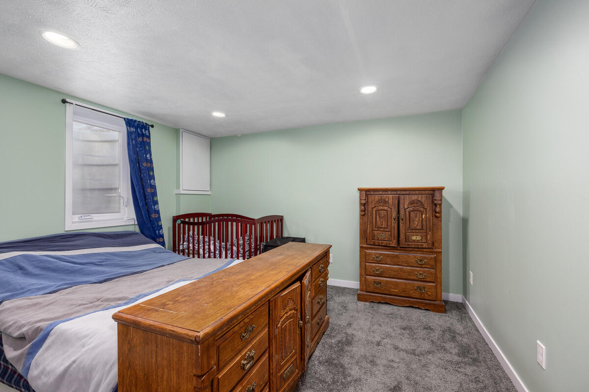 271 Glendale Avenue Holland MI 49423