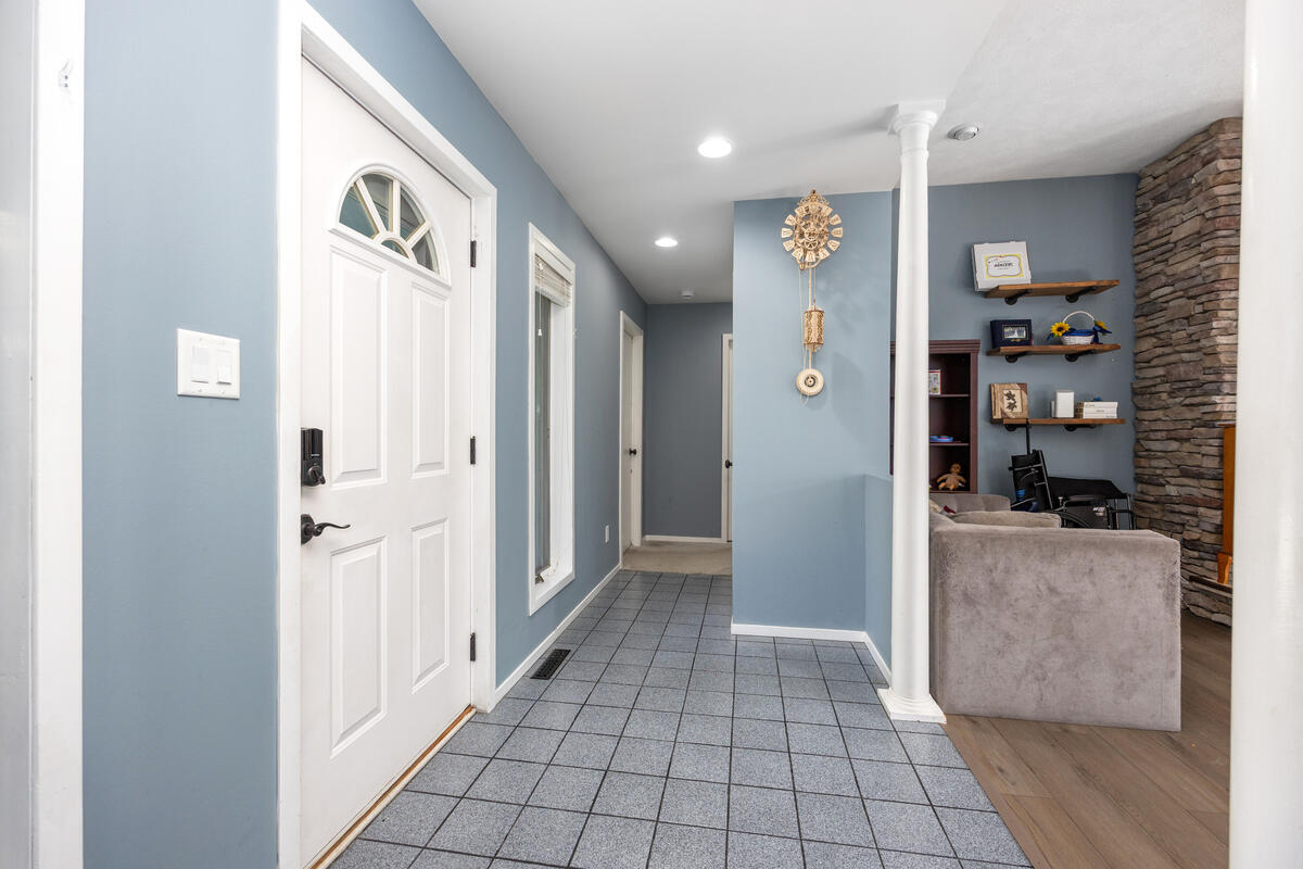 271 Glendale Avenue Holland MI 49423