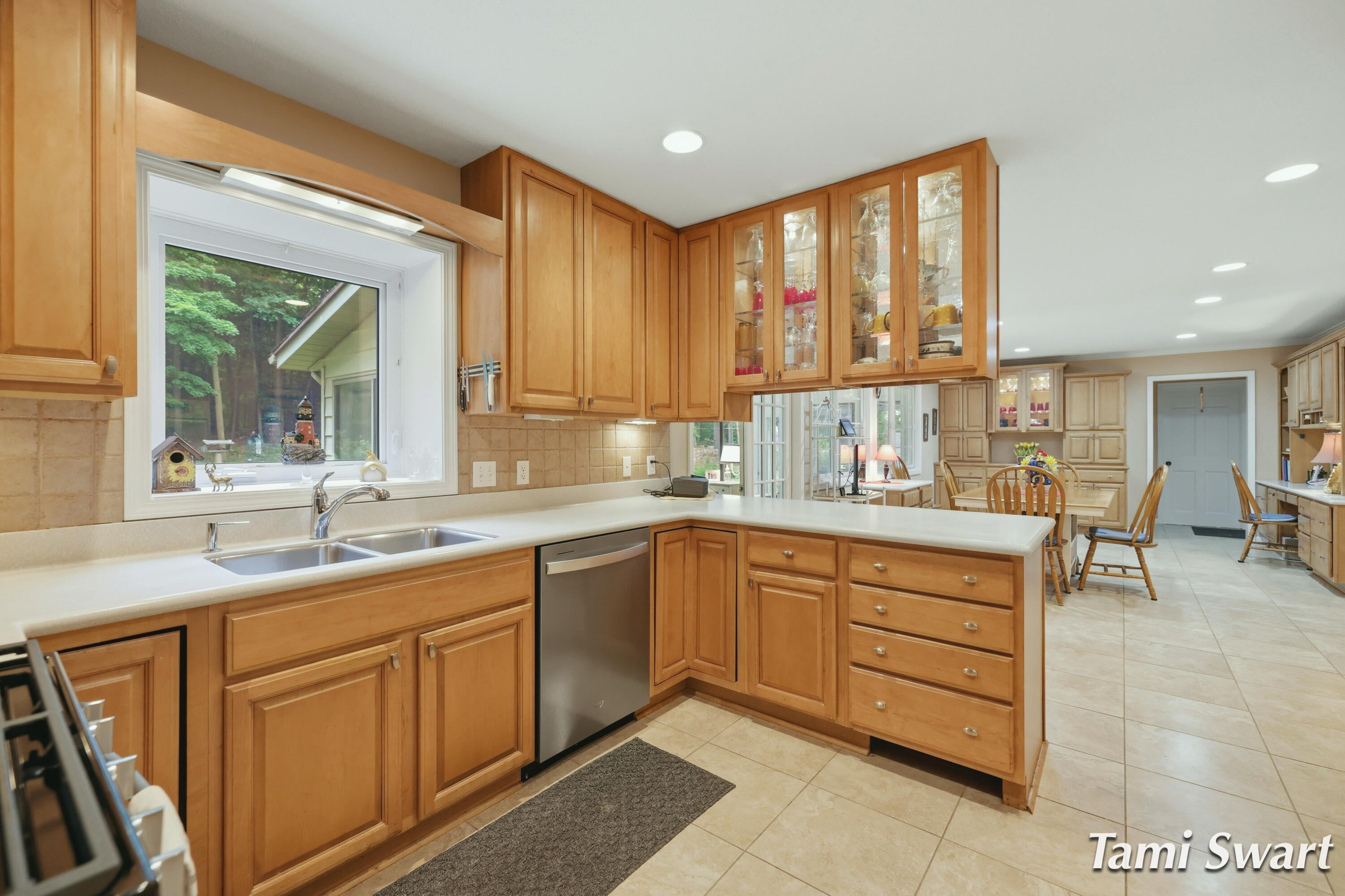 17484 Beech Hill Drive Grand Haven MI 49417