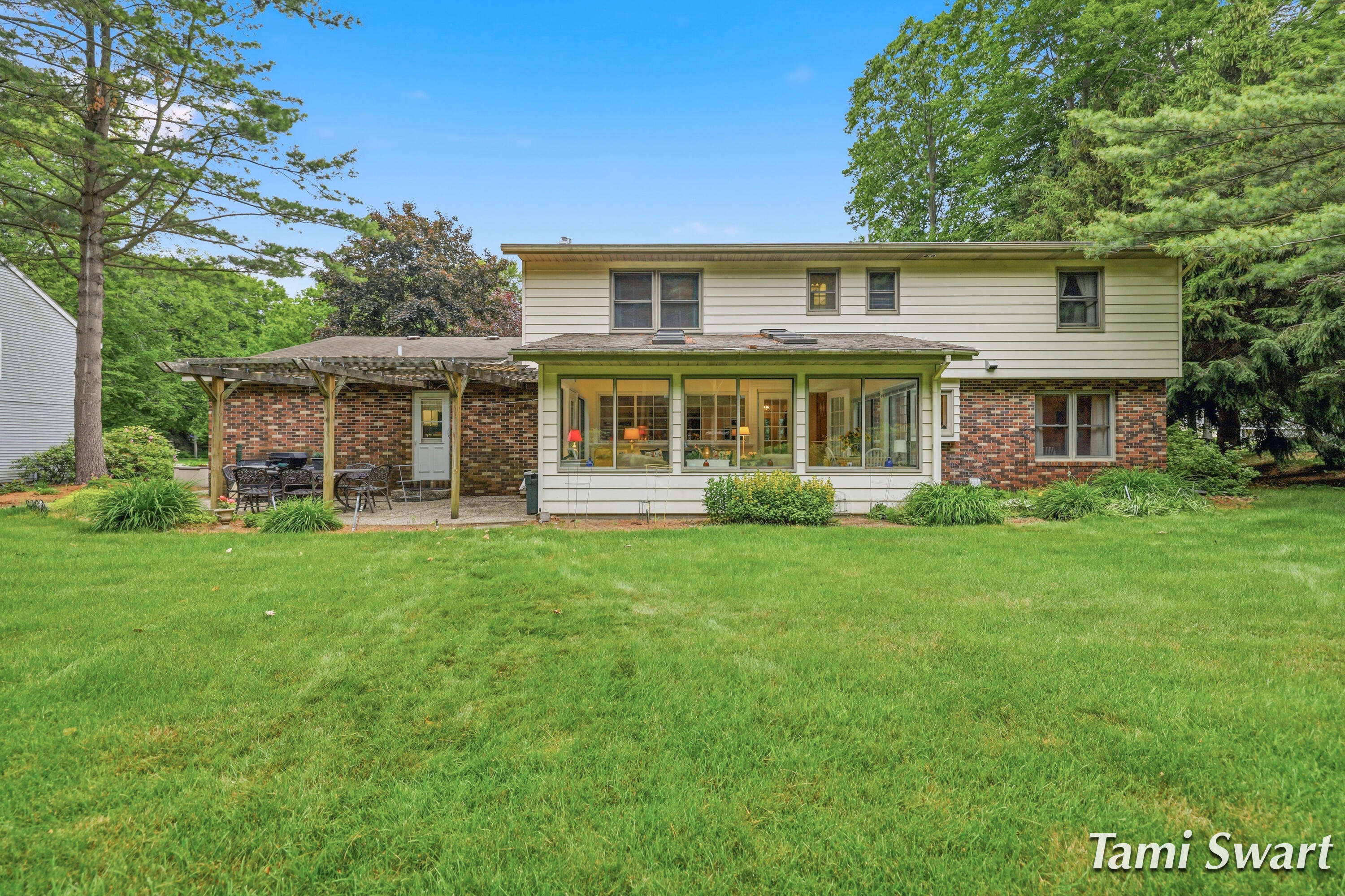 17484 Beech Hill Drive Grand Haven MI 49417