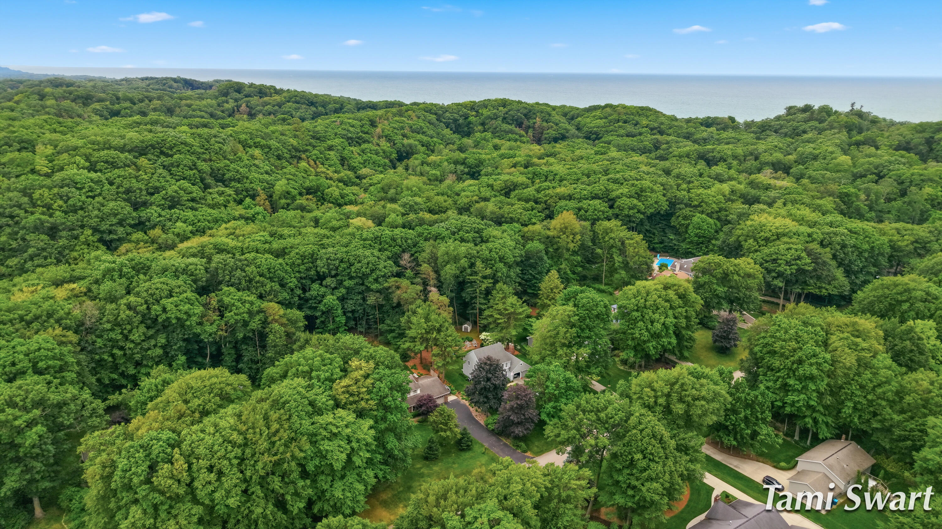 17484 Beech Hill Drive Grand Haven MI 49417