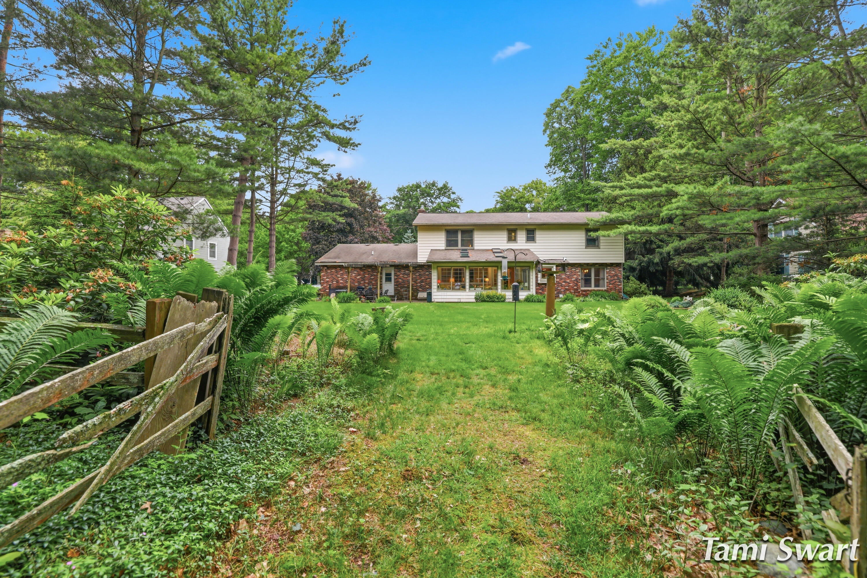 17484 Beech Hill Drive Grand Haven MI 49417