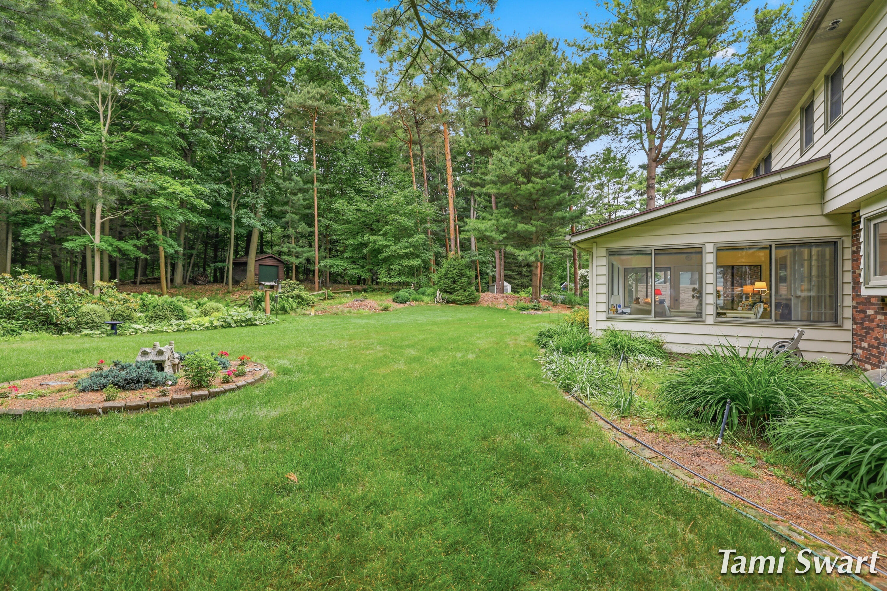 17484 Beech Hill Drive Grand Haven MI 49417