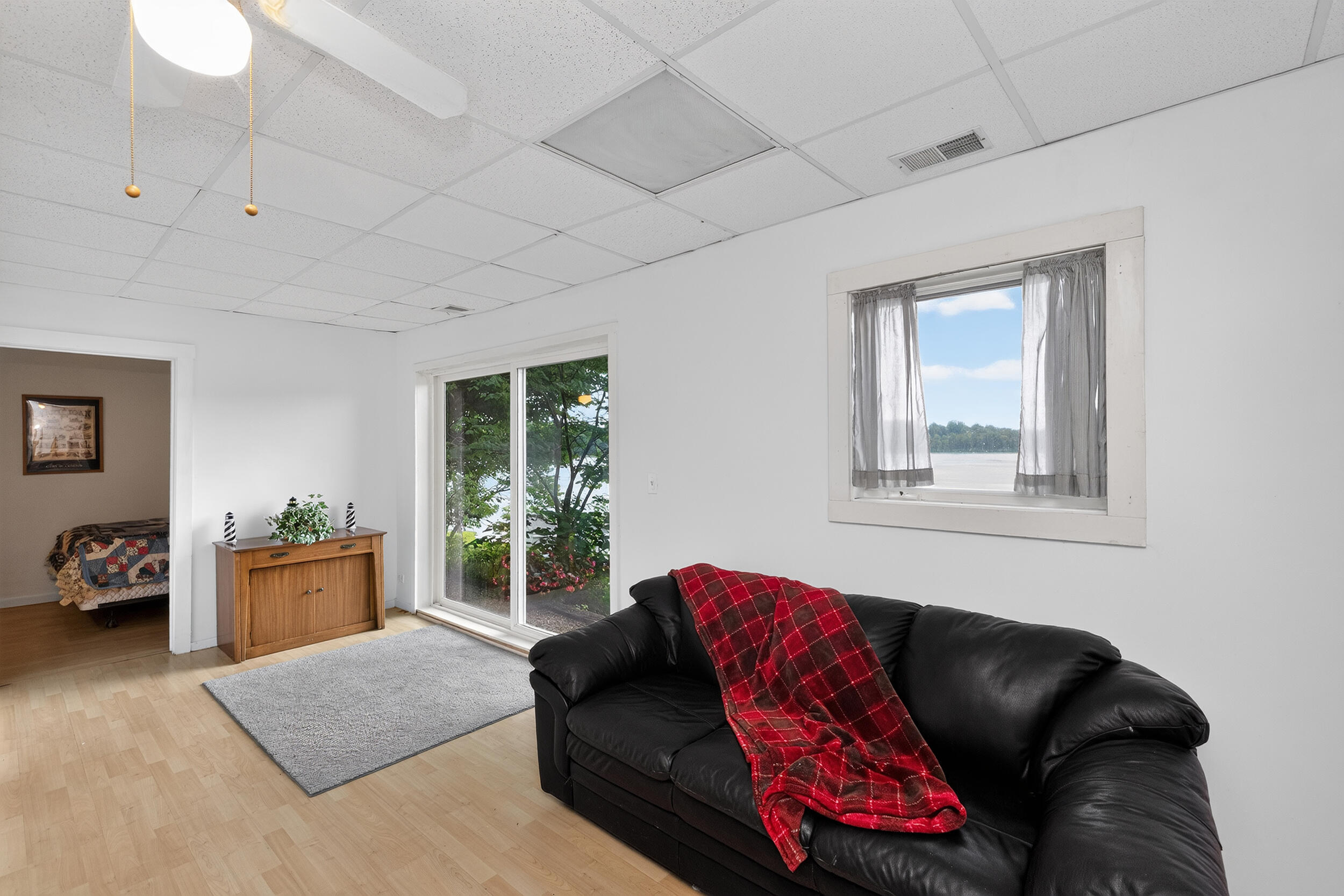 15657 Lakeview Drive Buchanan MI 49107