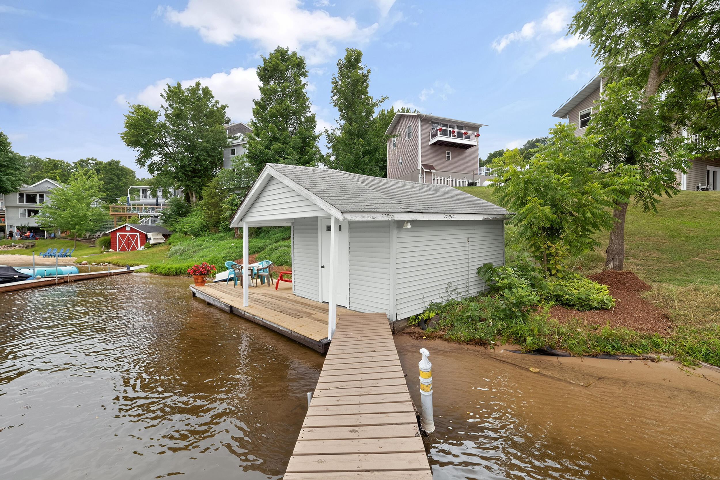 15657 Lakeview Drive Buchanan MI 49107