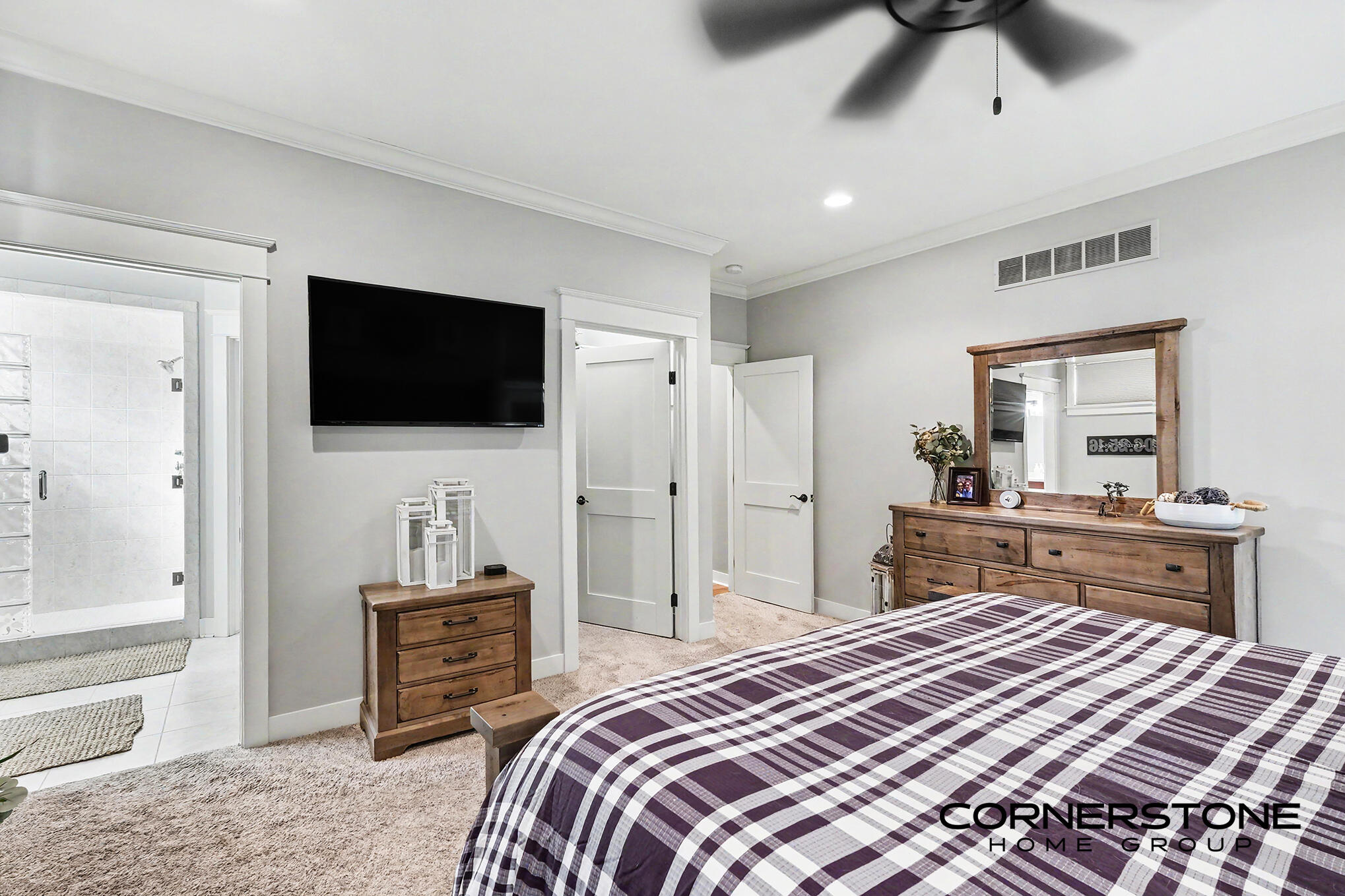 4263 S Oak Pointe Court NE Grand Rapids MI 49525
