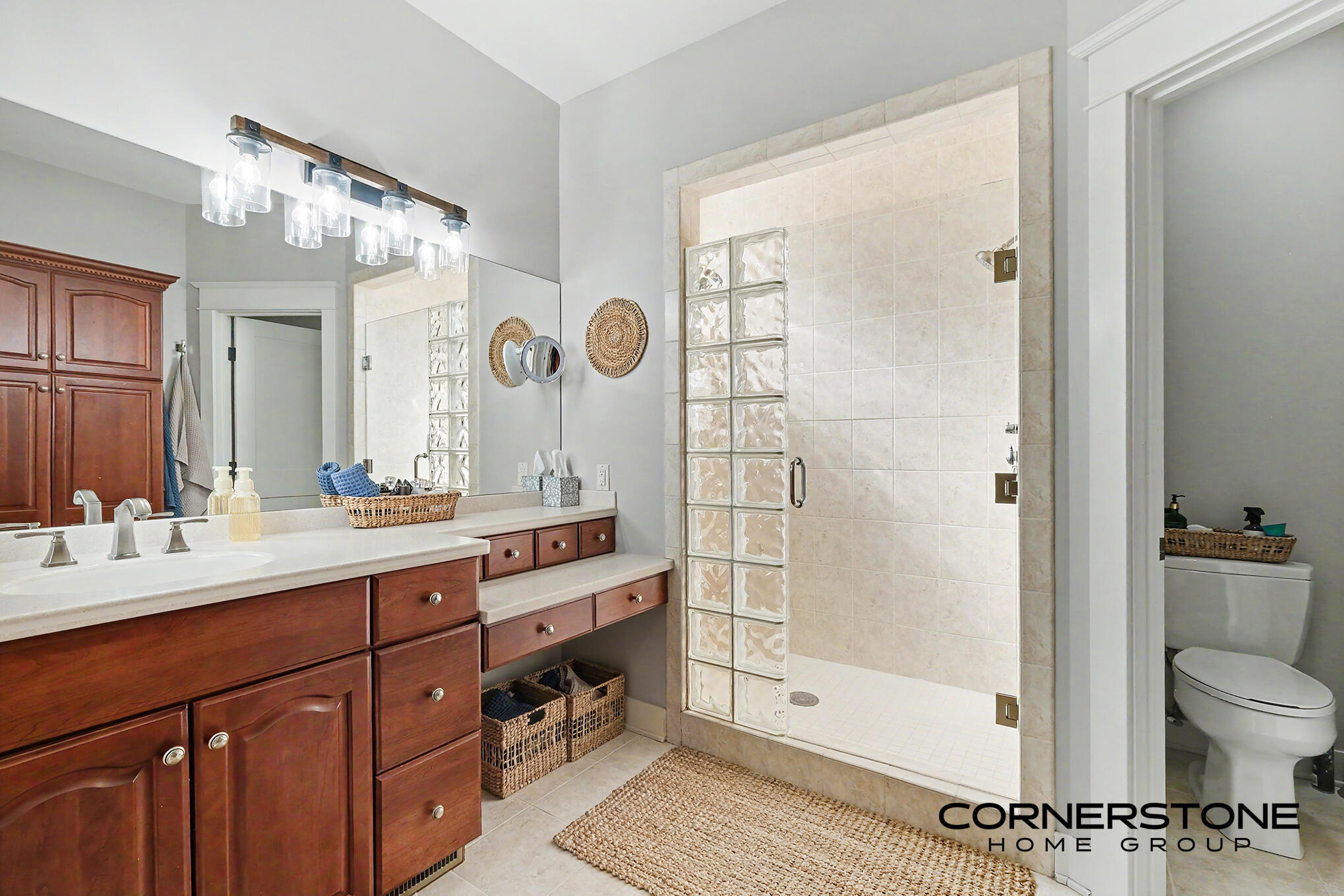 4263 S Oak Pointe Court NE Grand Rapids MI 49525