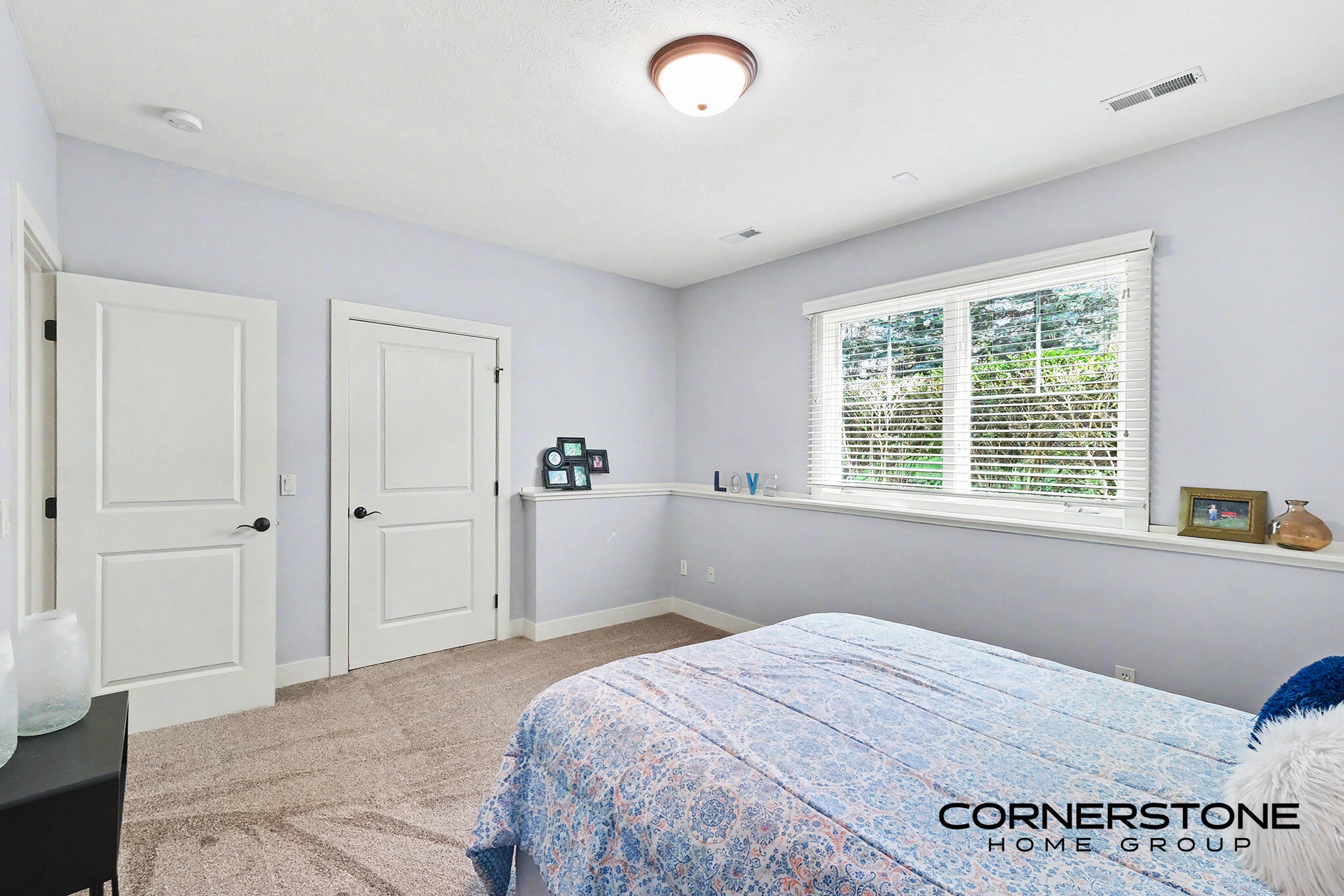 4263 S Oak Pointe Court NE Grand Rapids MI 49525