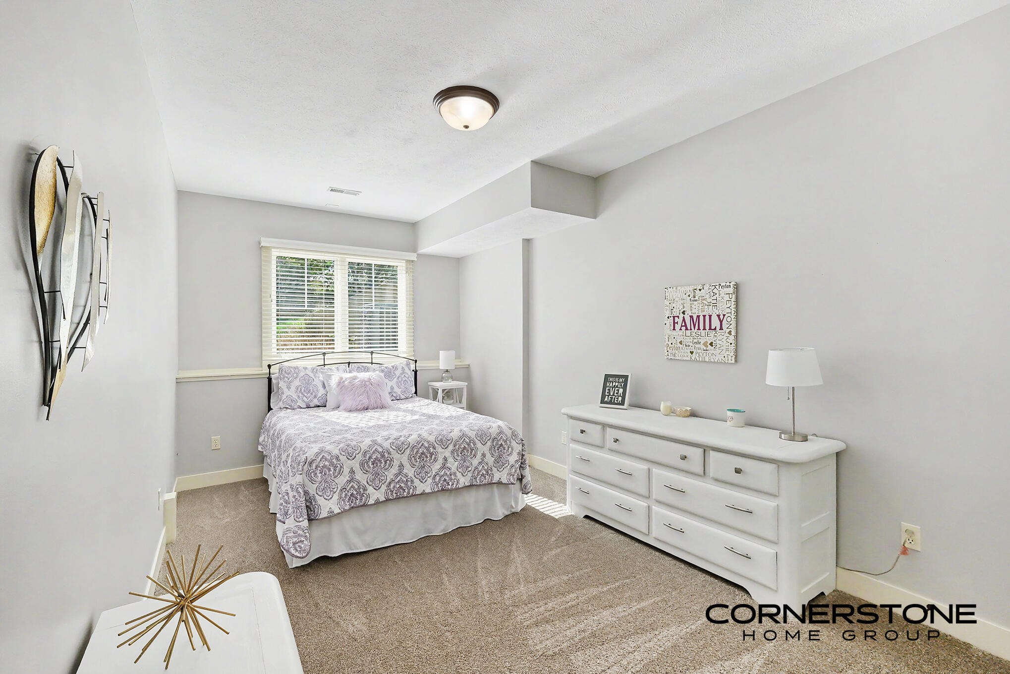 4263 S Oak Pointe Court NE Grand Rapids MI 49525