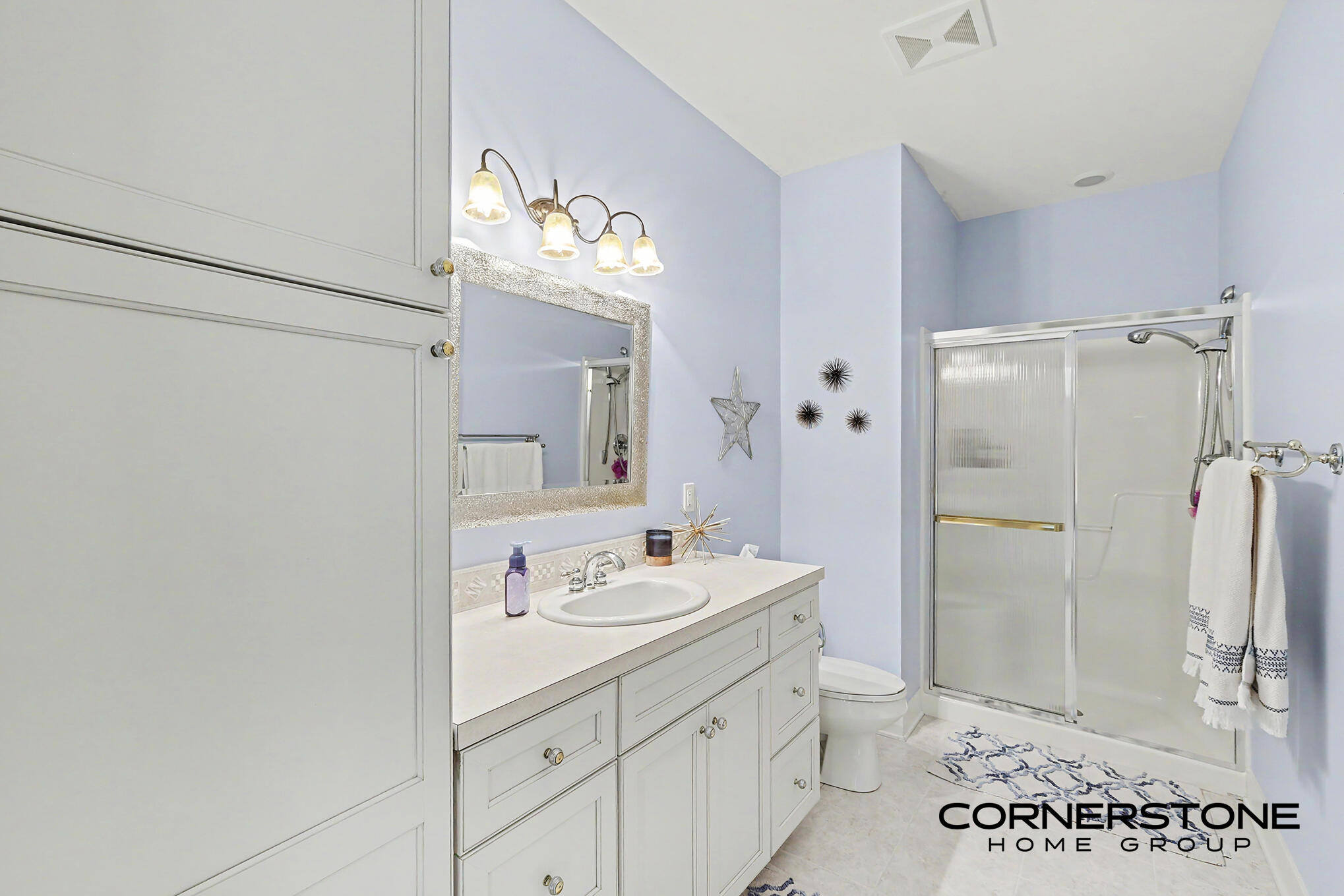 4263 S Oak Pointe Court NE Grand Rapids MI 49525