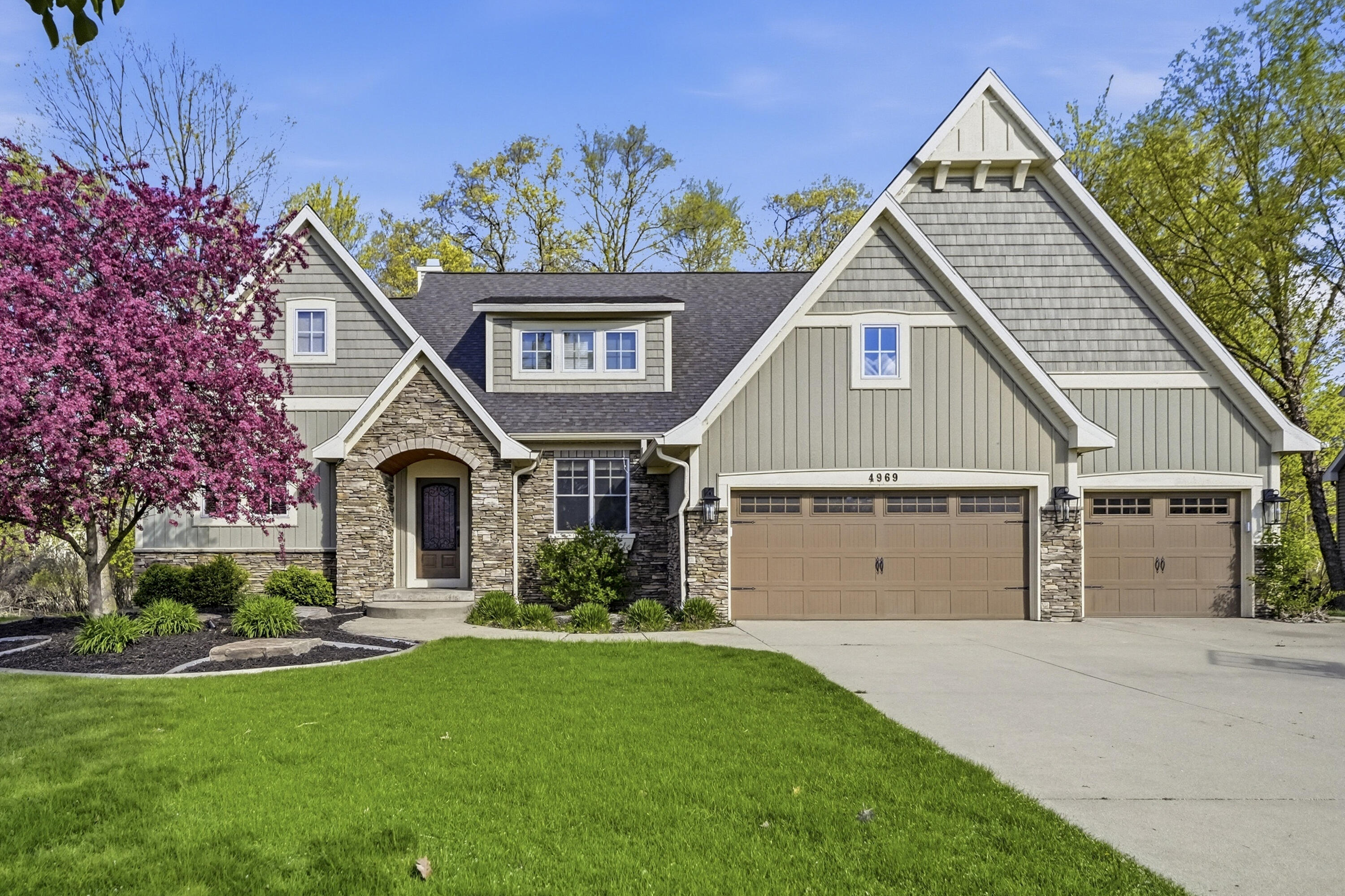 Ada MI, 4969 Meadow Springs Trail SE