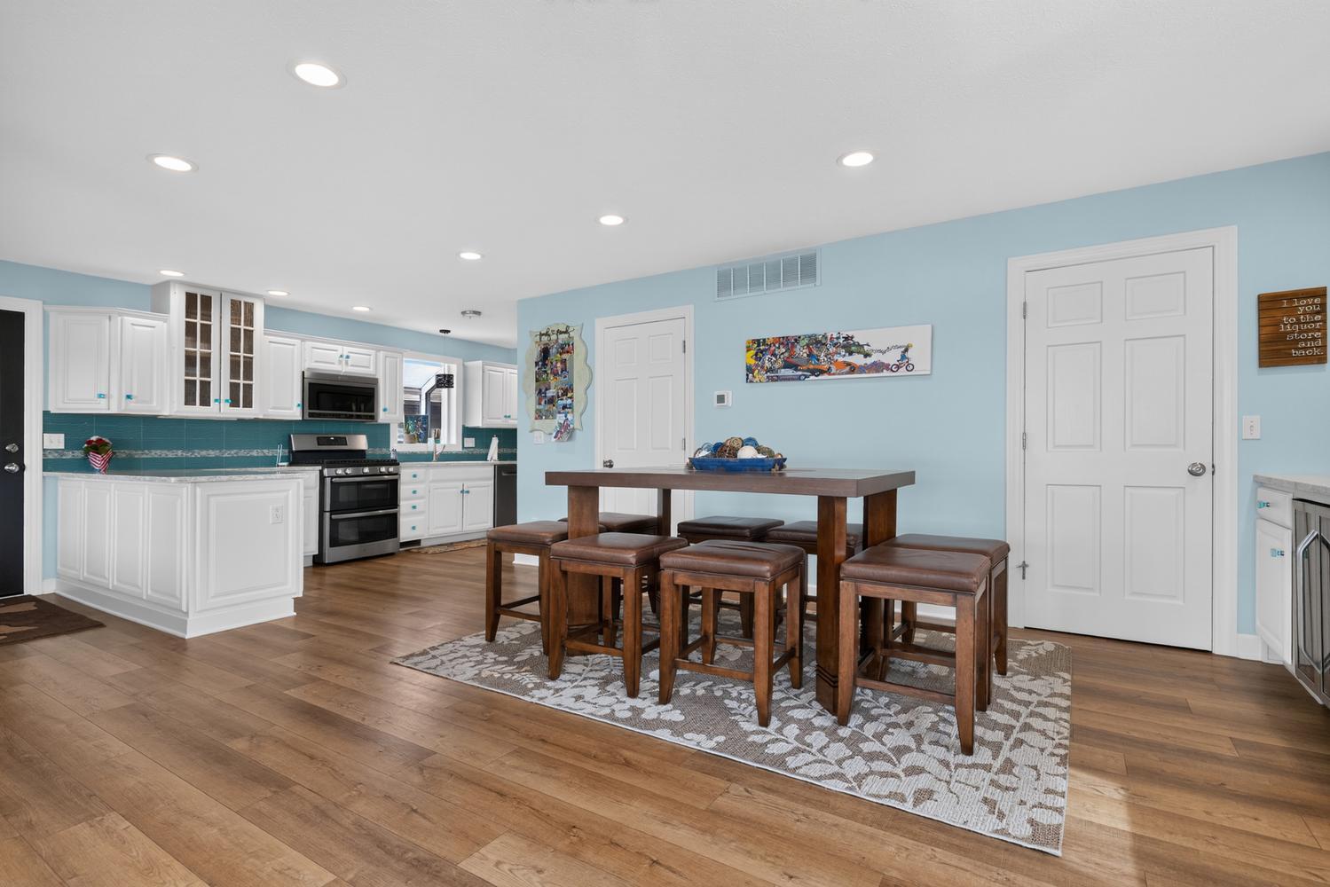 23631 N Shore Drive Edwardsburg MI 49112