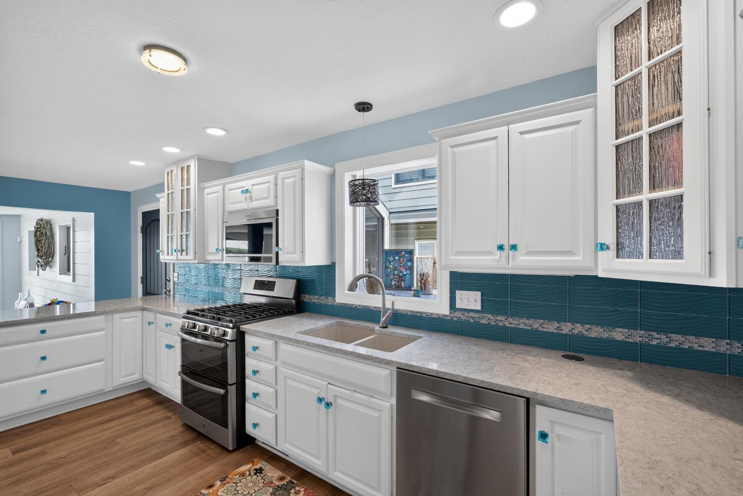 23631 N Shore Drive Edwardsburg MI 49112