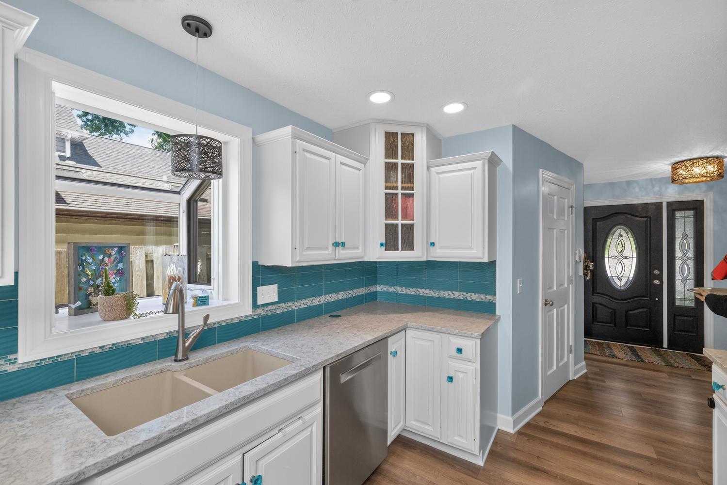23631 N Shore Drive Edwardsburg MI 49112