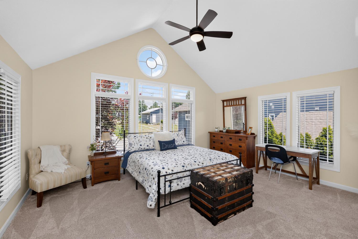 23631 N Shore Drive Edwardsburg MI 49112