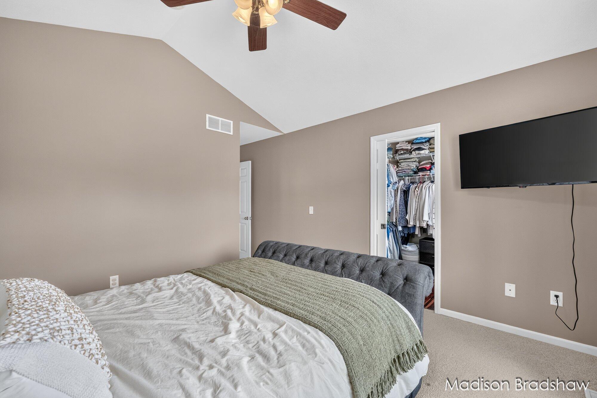 5866 E Grove Drive SE Grand Rapids MI 49512