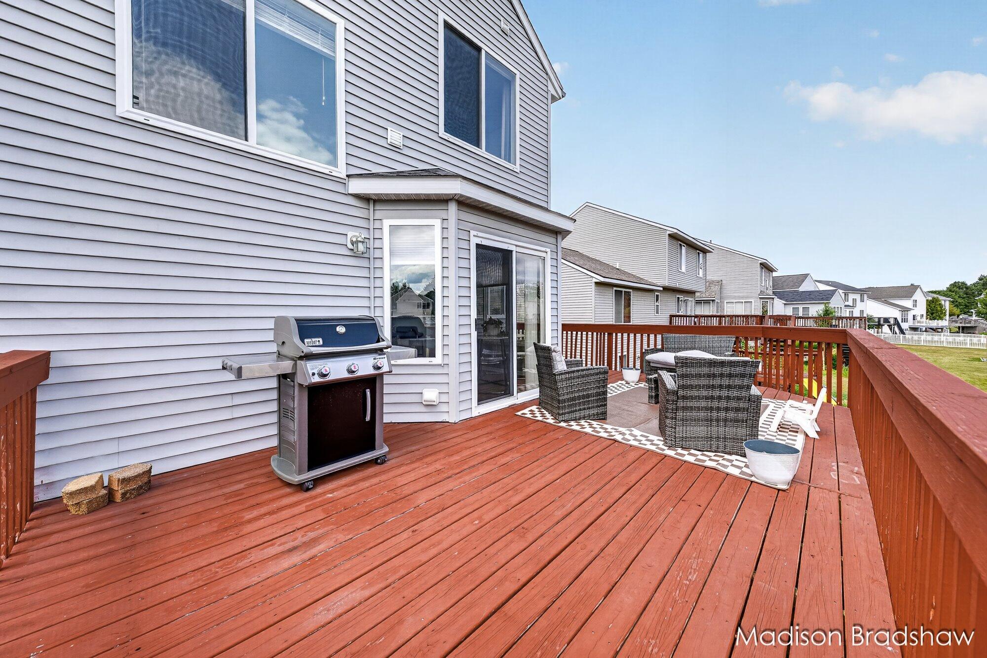5866 E Grove Drive SE Grand Rapids MI 49512